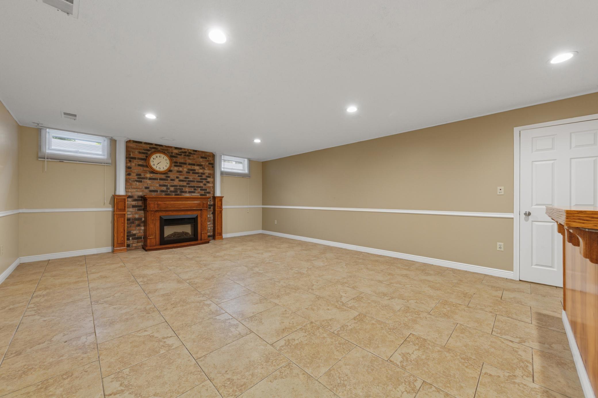 2533 Woodland Drive Property Photo 37