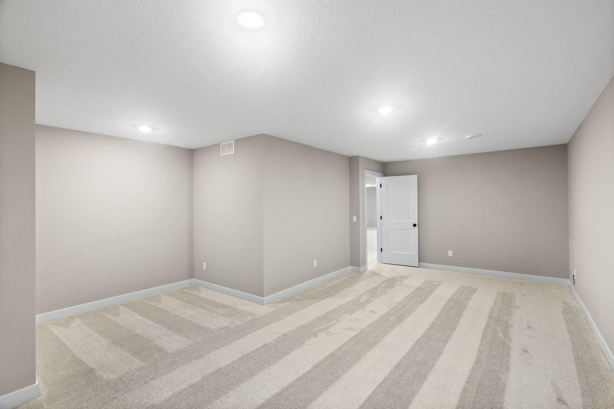 17852 Ellsworth Drive Property Photo 18