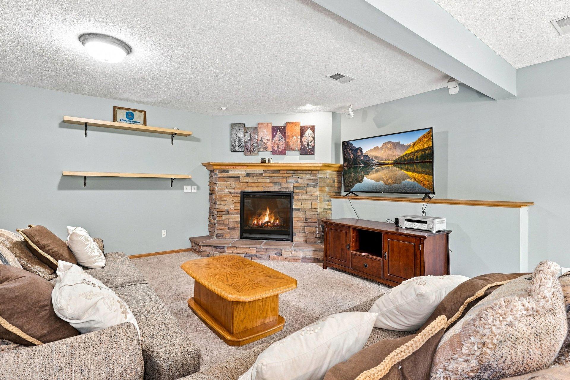 1659 Lakeland Circle Property Photo 37