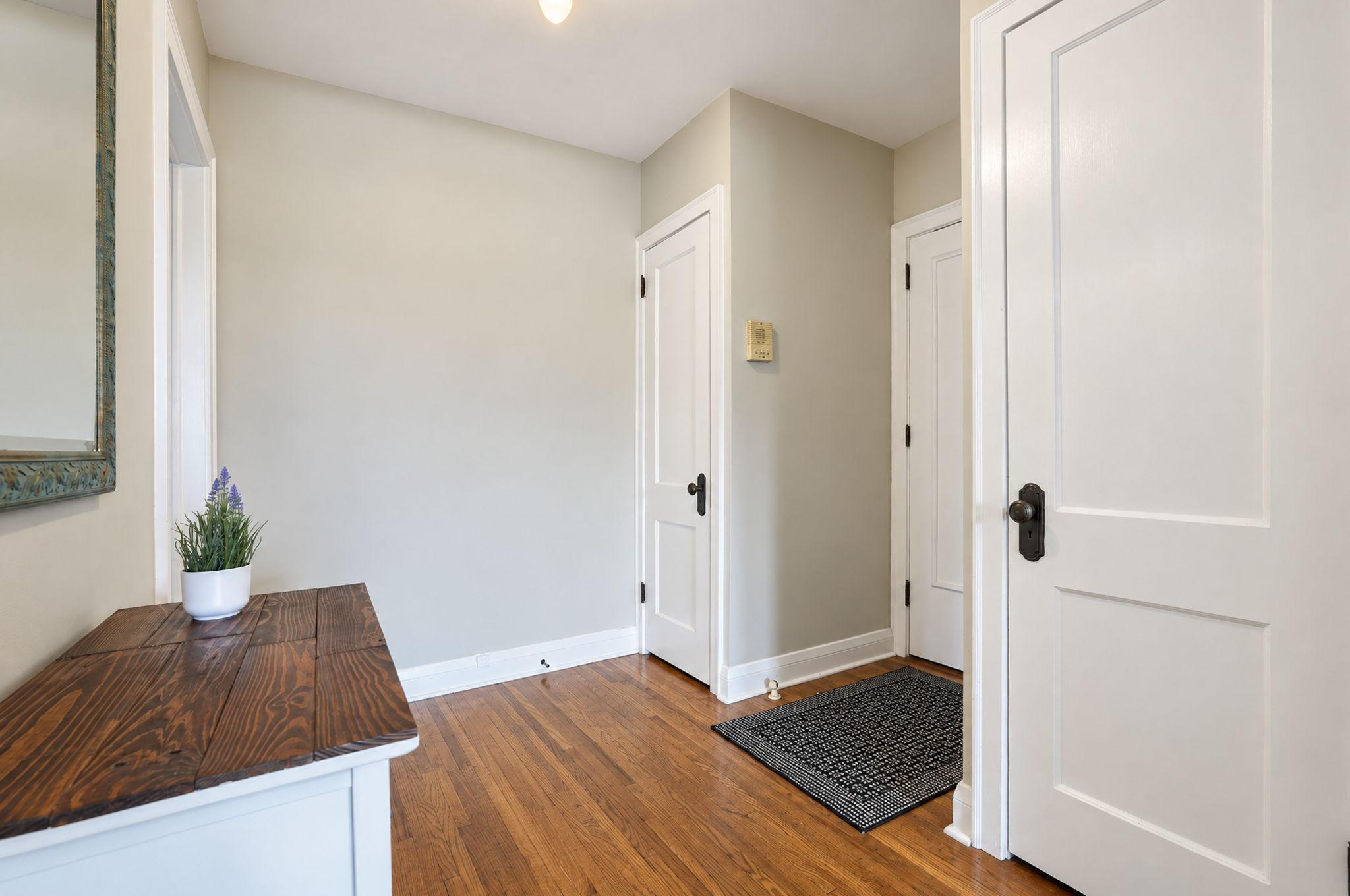 3603 Aldrich Avenue S 302 Property Photo 6