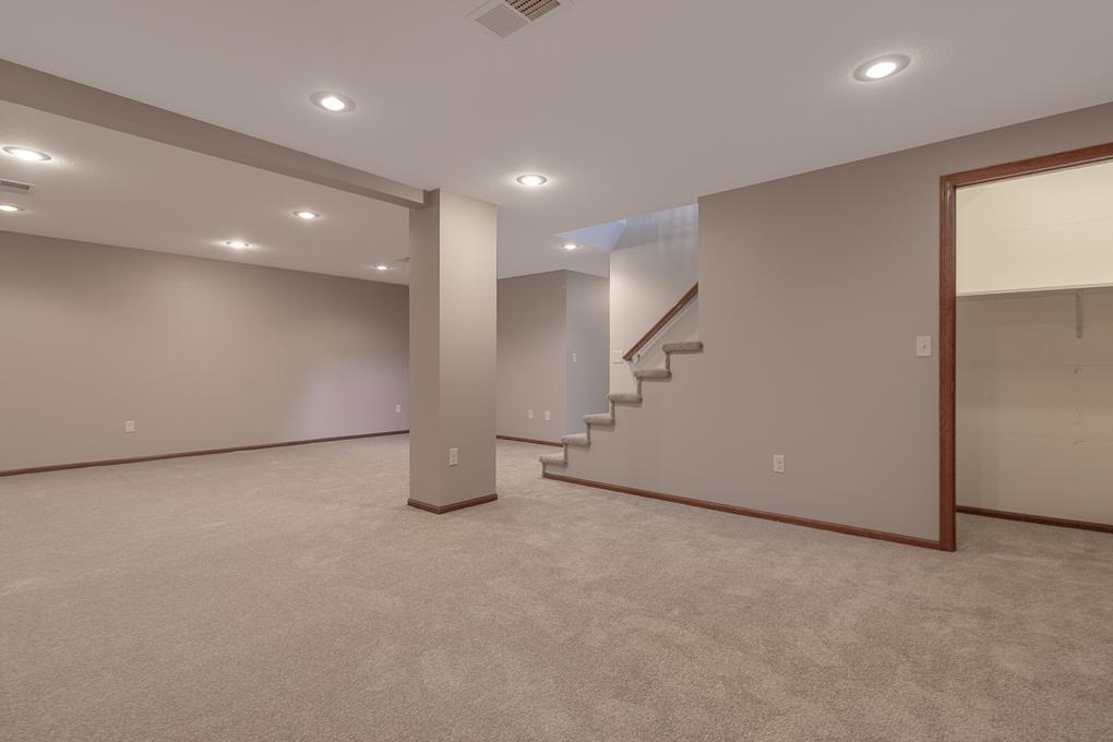 12991 Meadow Creek Drive Property Photo 29