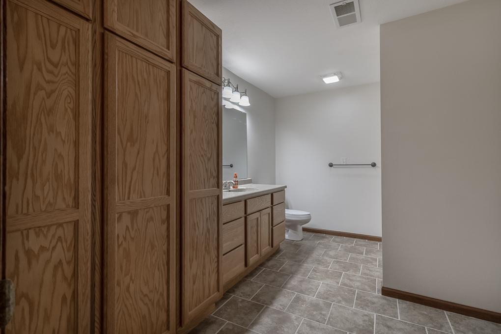 12991 Meadow Creek Drive Property Photo 37