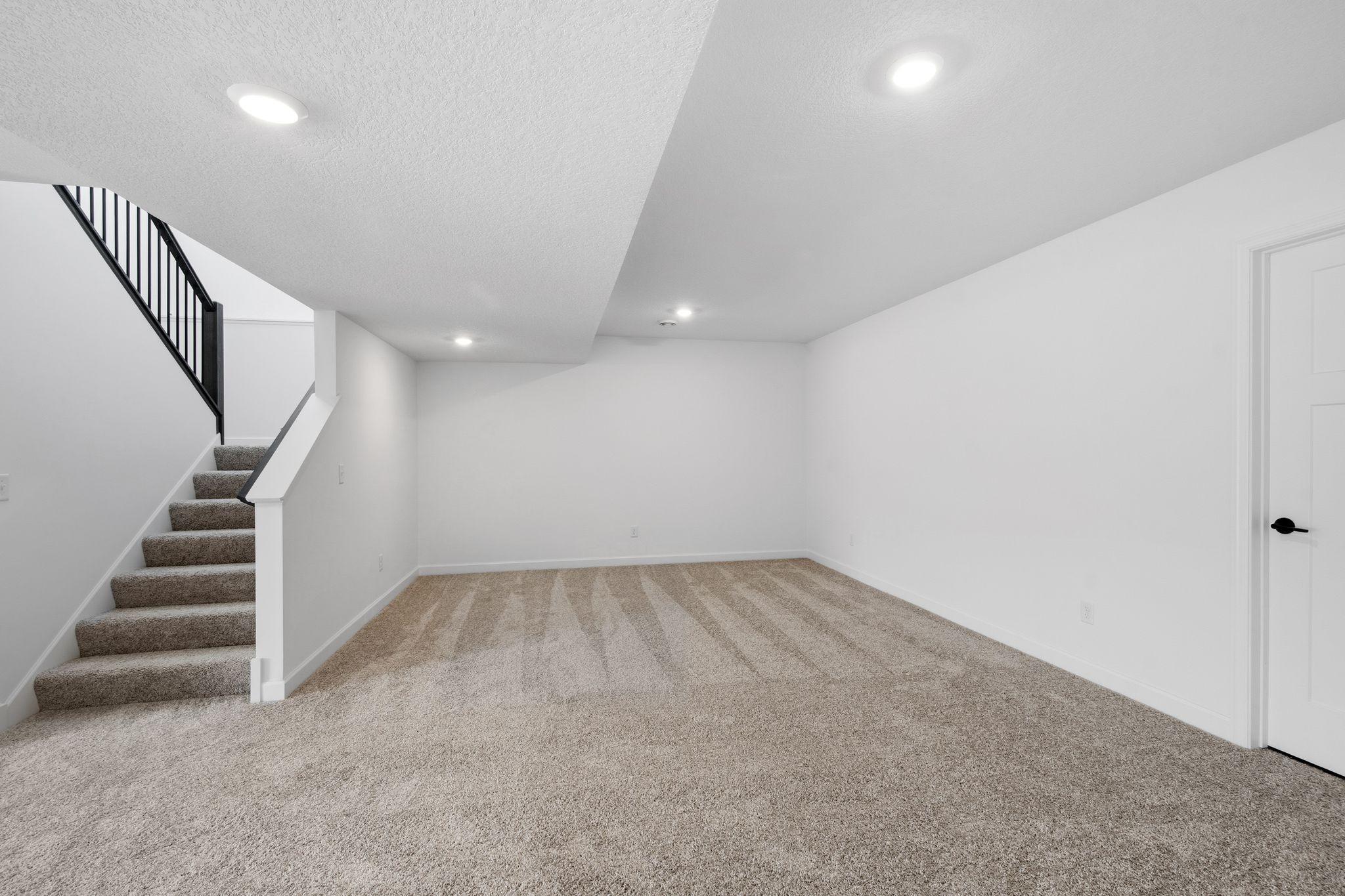5404 King Arthur Lane Nw Property Photo 14