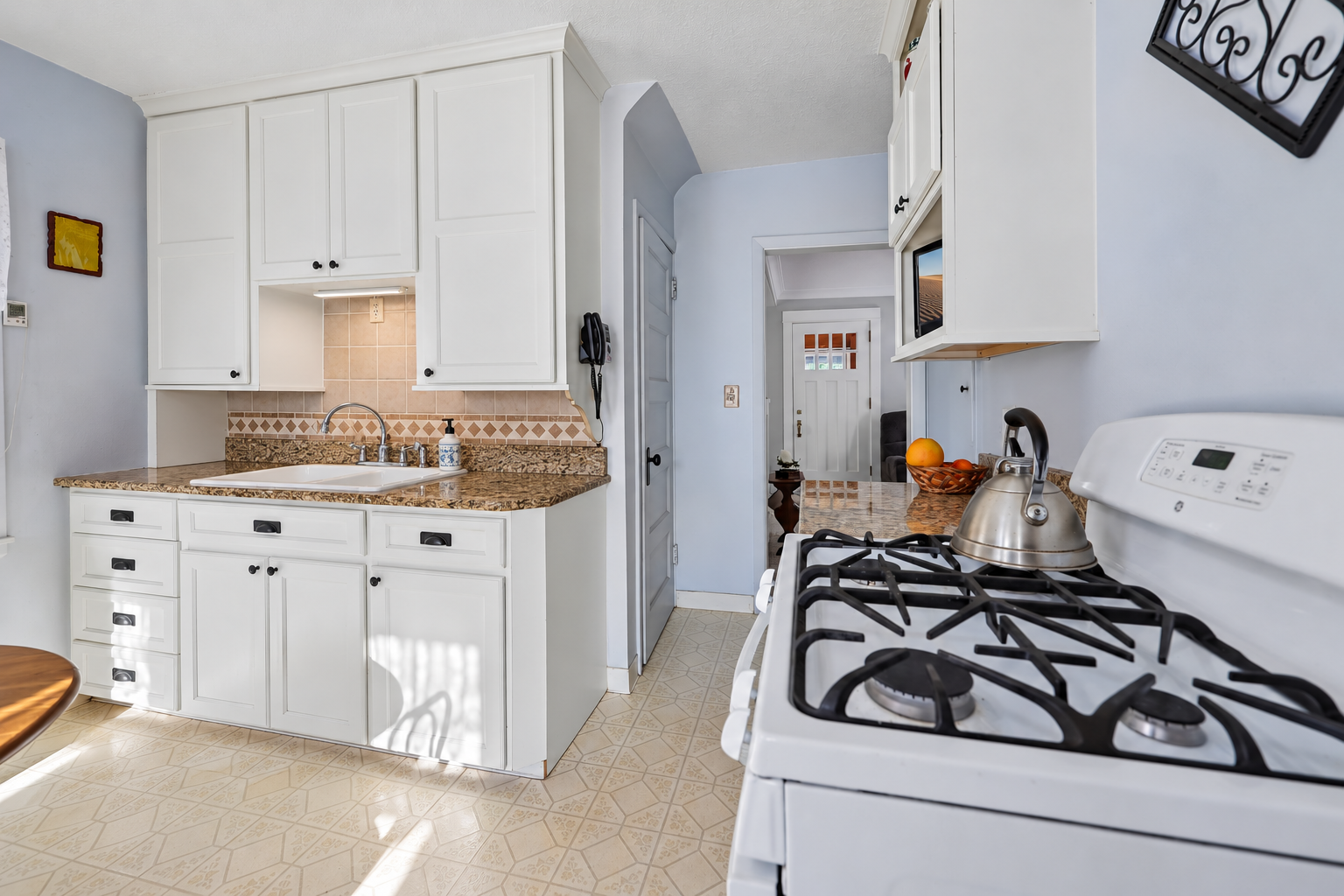 655 Simpson Street Property Photo 19