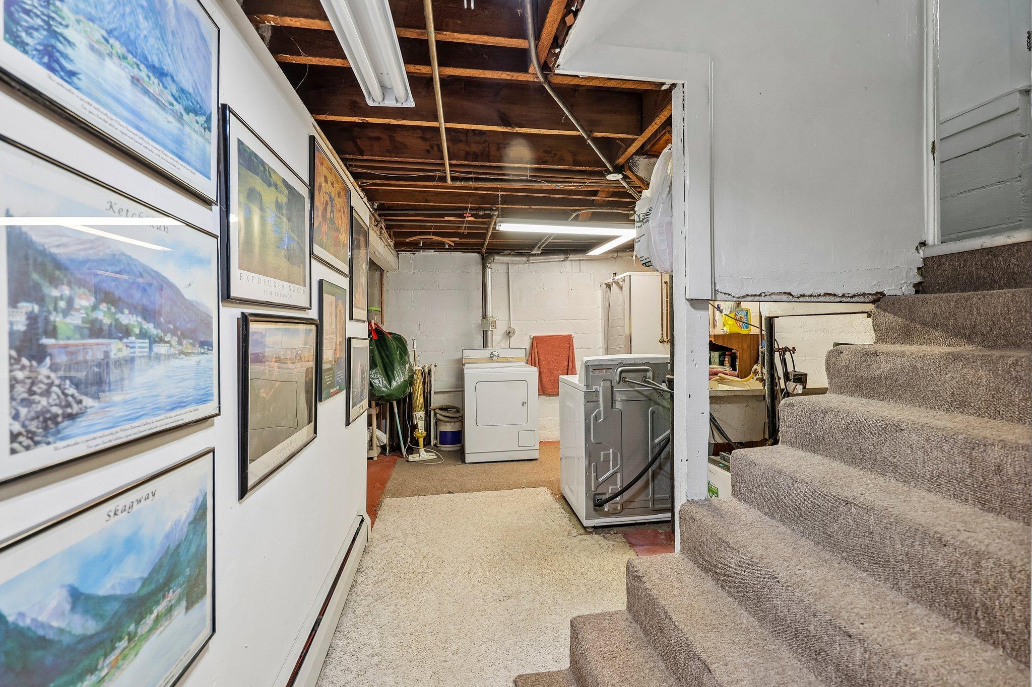 655 Simpson Street Property Photo 32