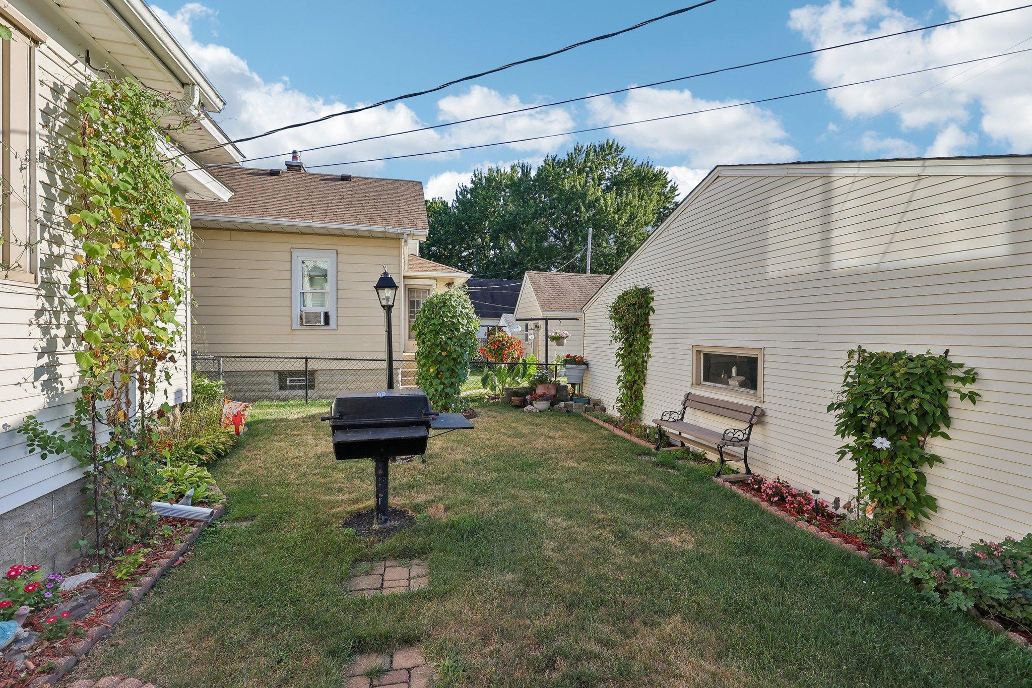 655 Simpson Street Property Photo 37