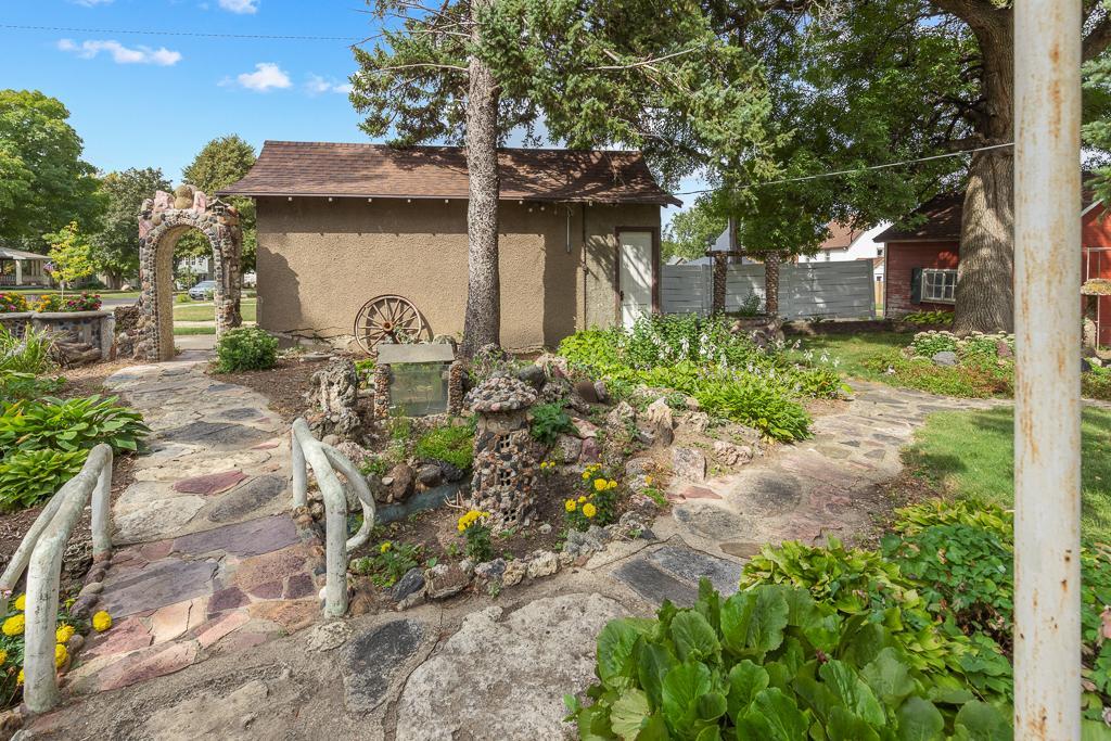 200 N Park Street Property Photo 17