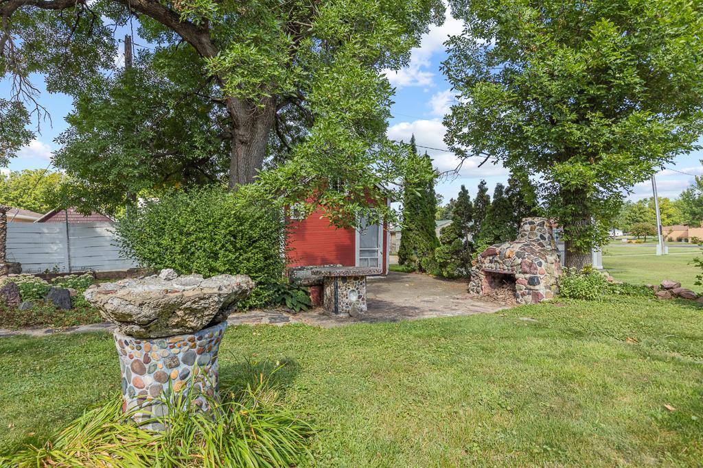200 N Park Street Property Photo 44