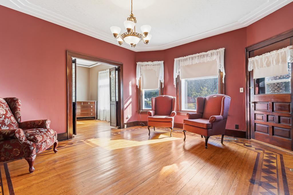 200 N Park Street Property Photo 65
