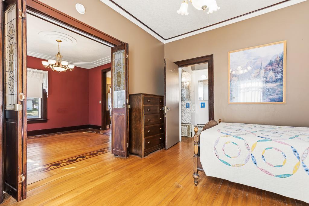 200 N Park Street Property Photo 73