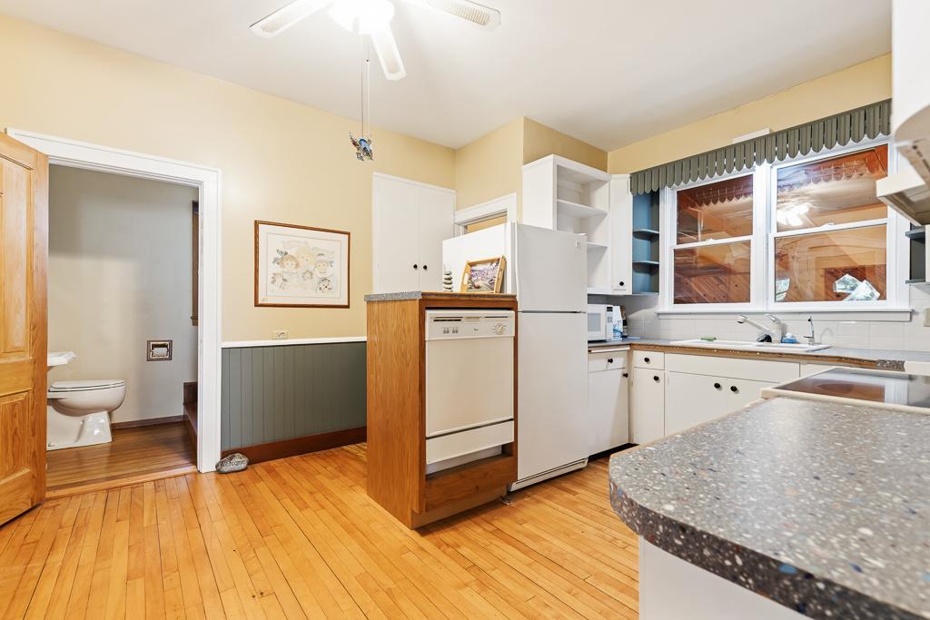 200 N Park Street Property Photo 87