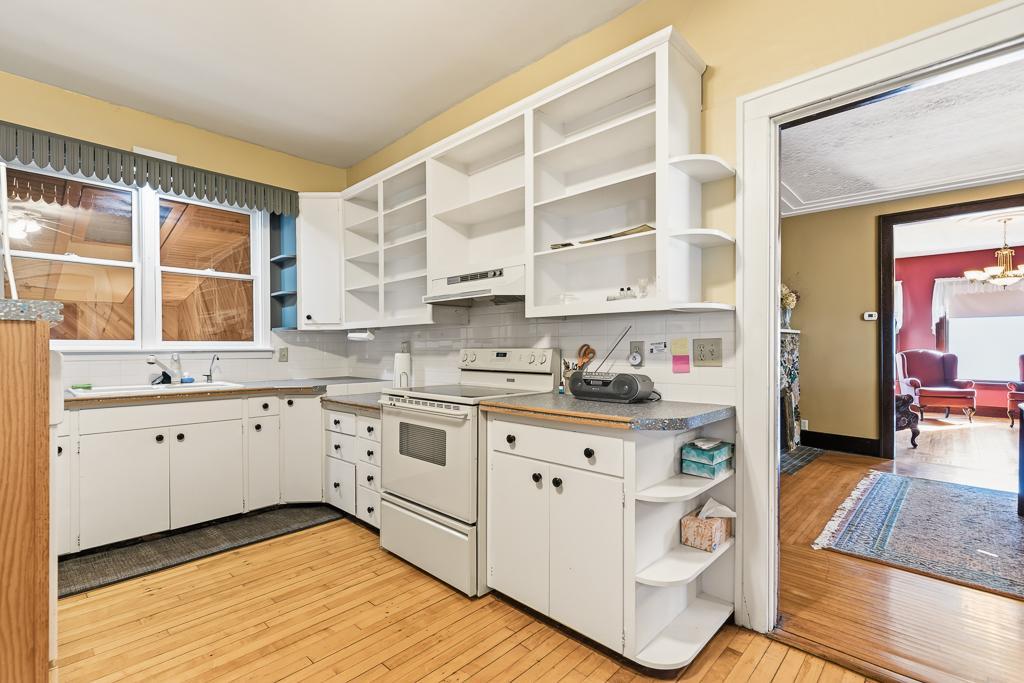 200 N Park Street Property Photo 88