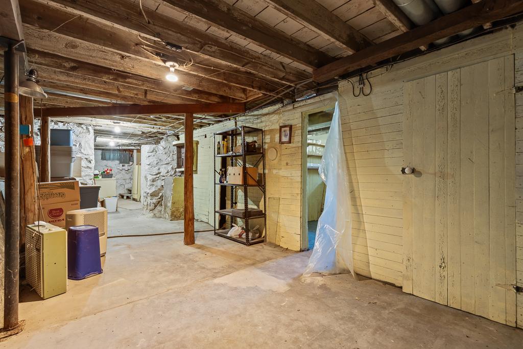 200 N Park Street Property Photo 111