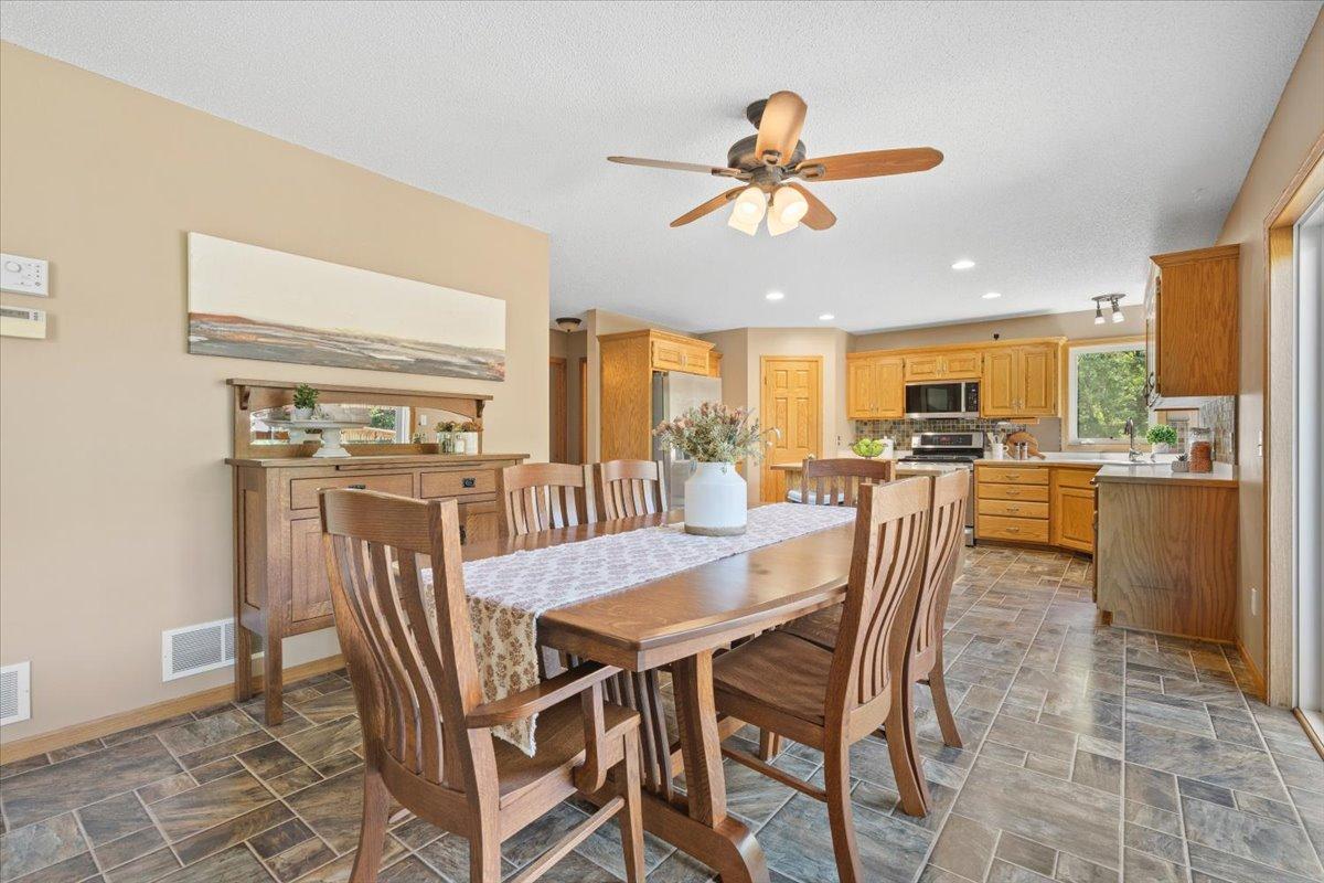 22576 Amy Lane Property Photo 16
