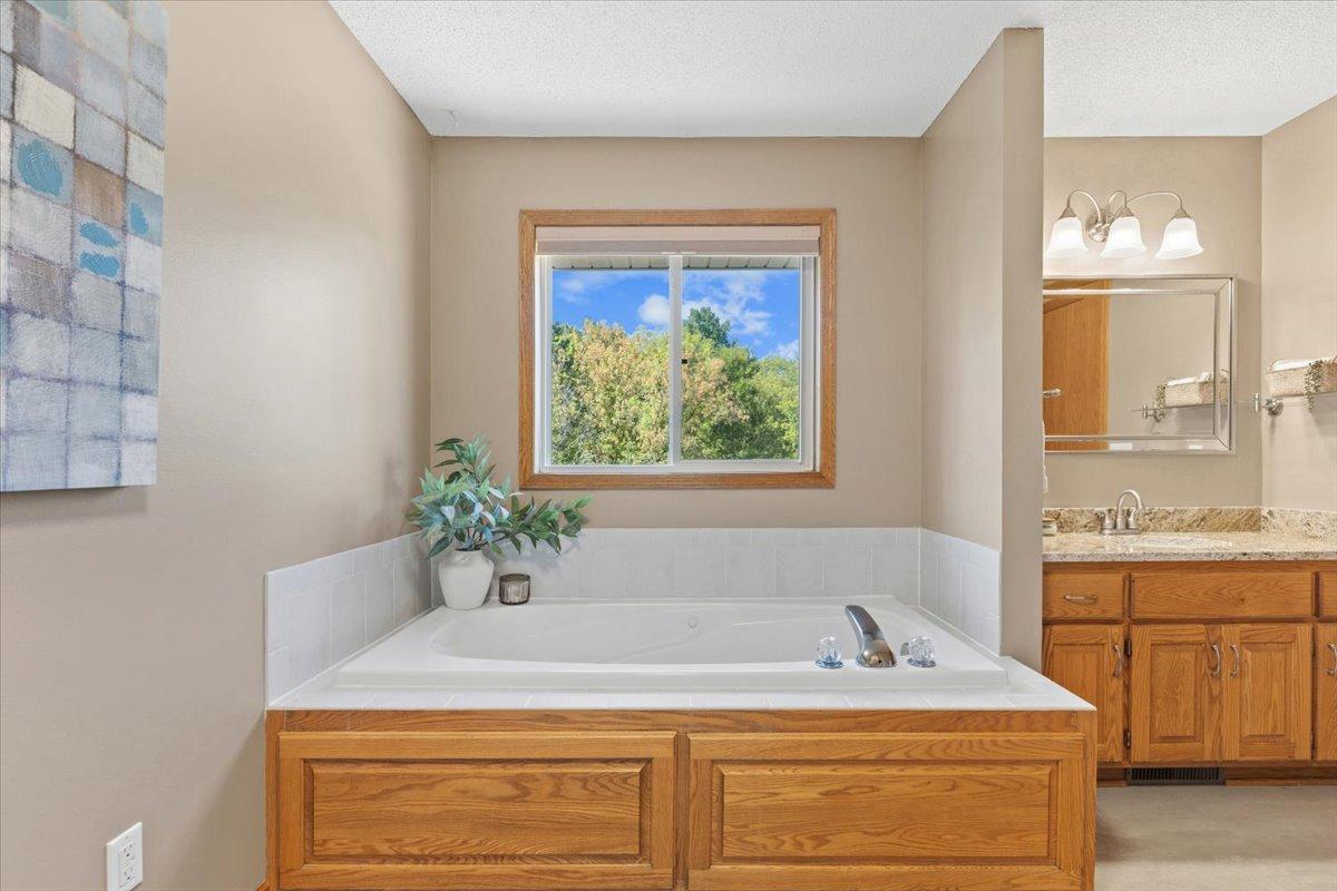 22576 Amy Lane Property Photo 22