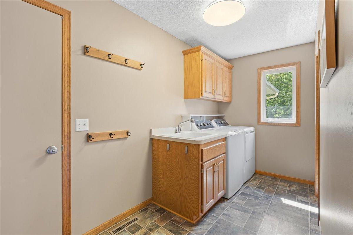 22576 Amy Lane Property Photo 38