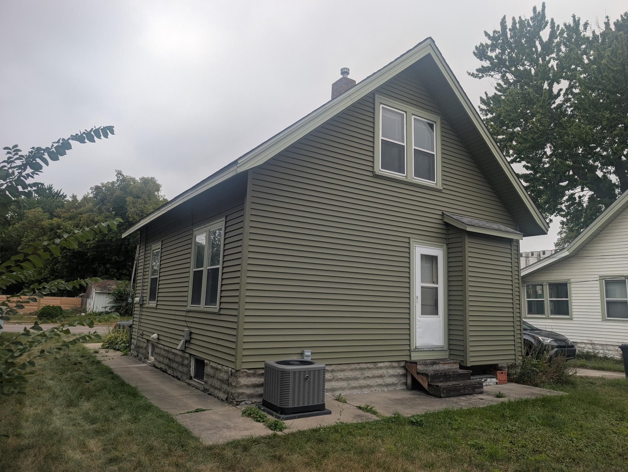 3008 E 35th Street Property Photo 5