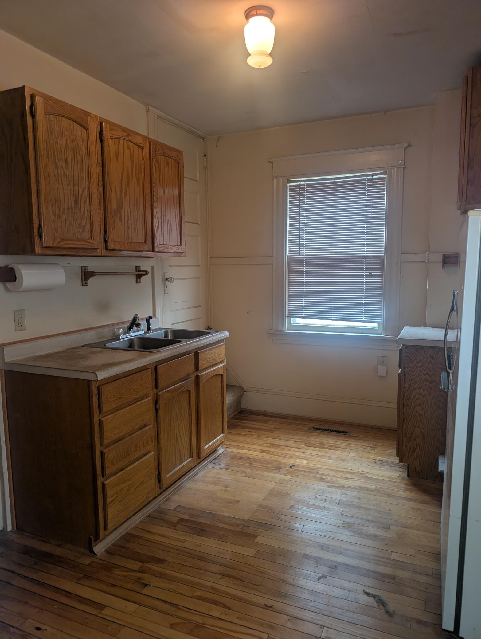 3008 E 35th Street Property Photo 9