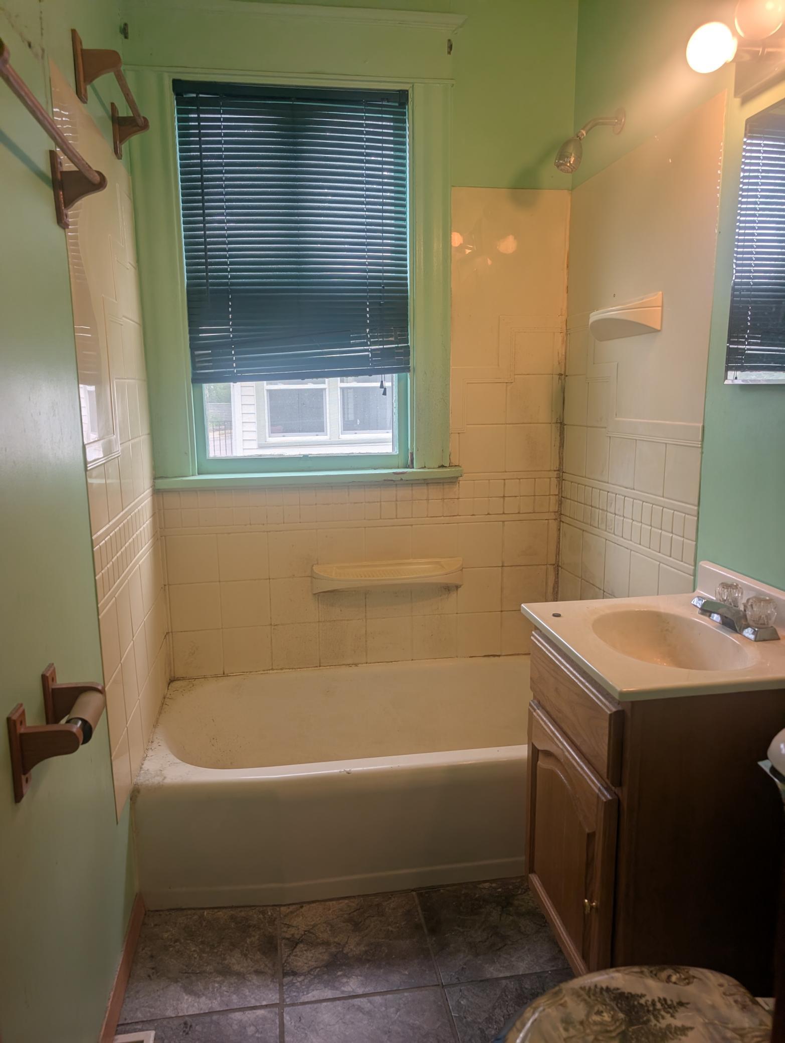 3008 E 35th Street Property Photo 12