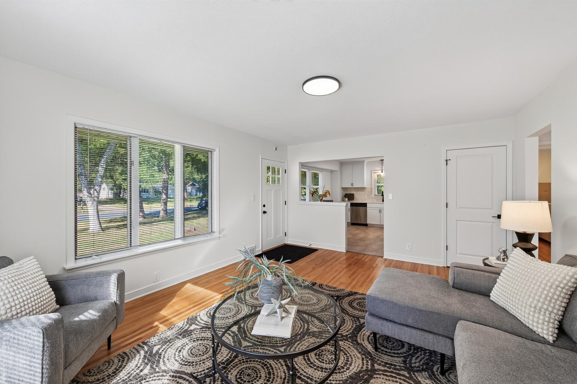 2106 Richard Avenue Property Photo 1