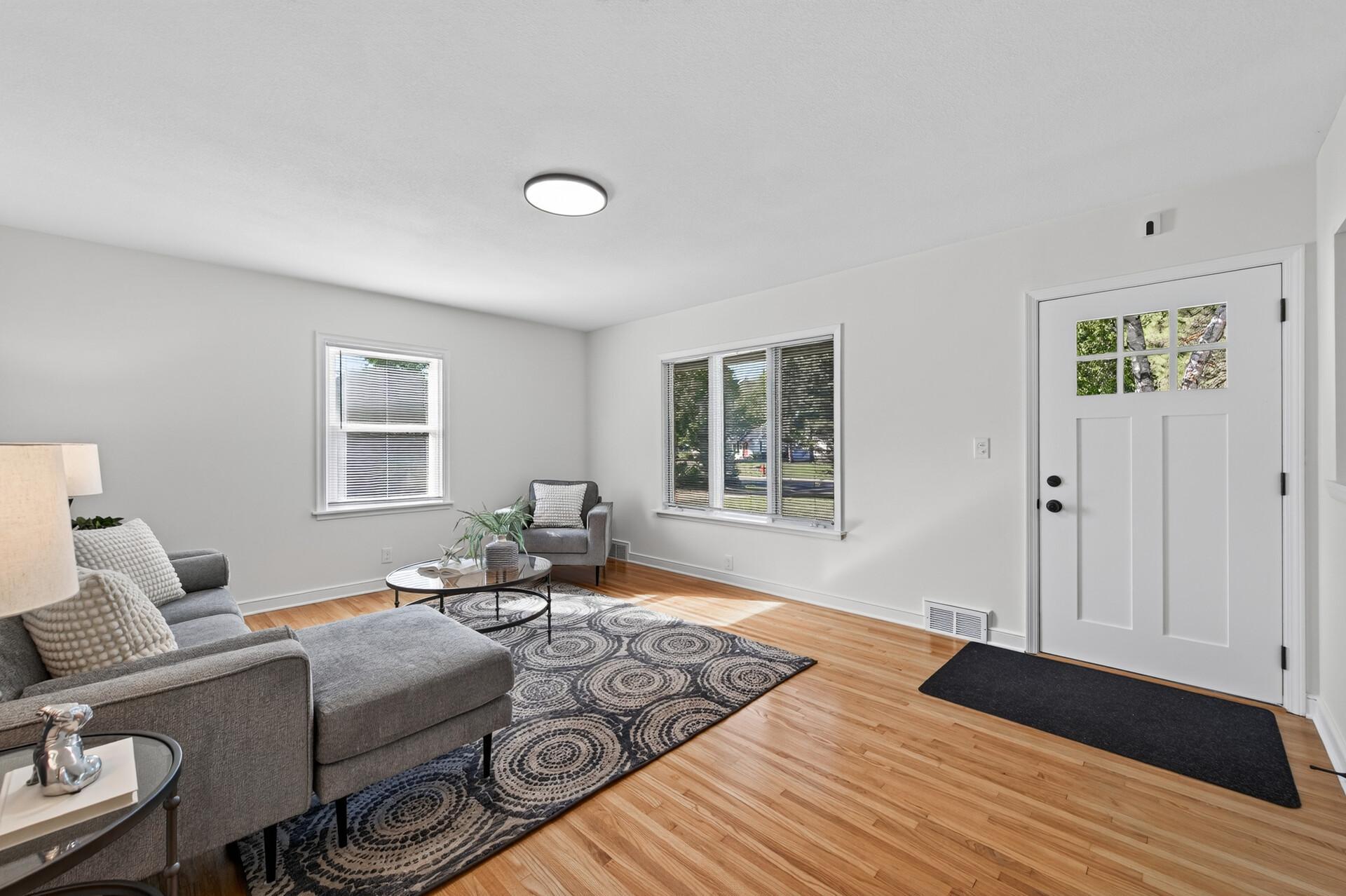 2106 Richard Avenue Property Photo 2