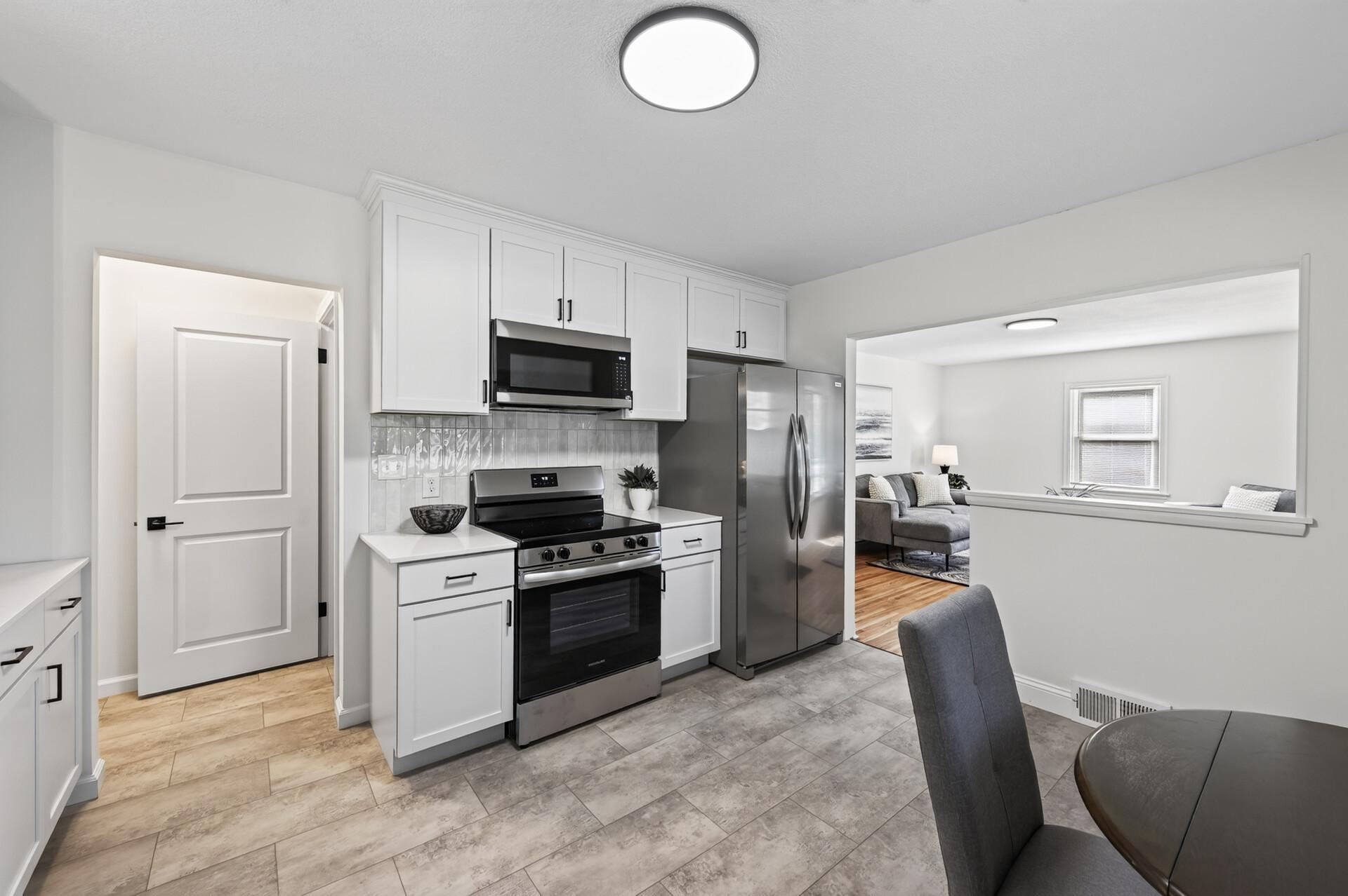 2106 Richard Avenue Property Photo 6