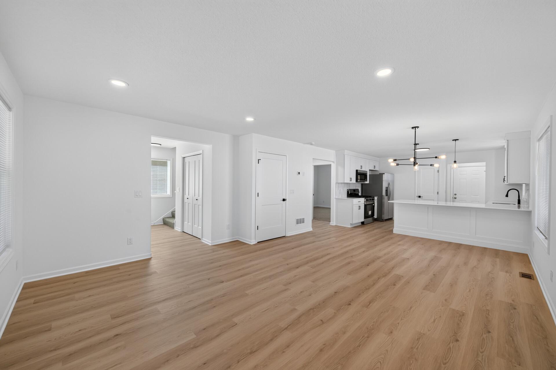 3427 Morgan Avenue N Property Photo 5