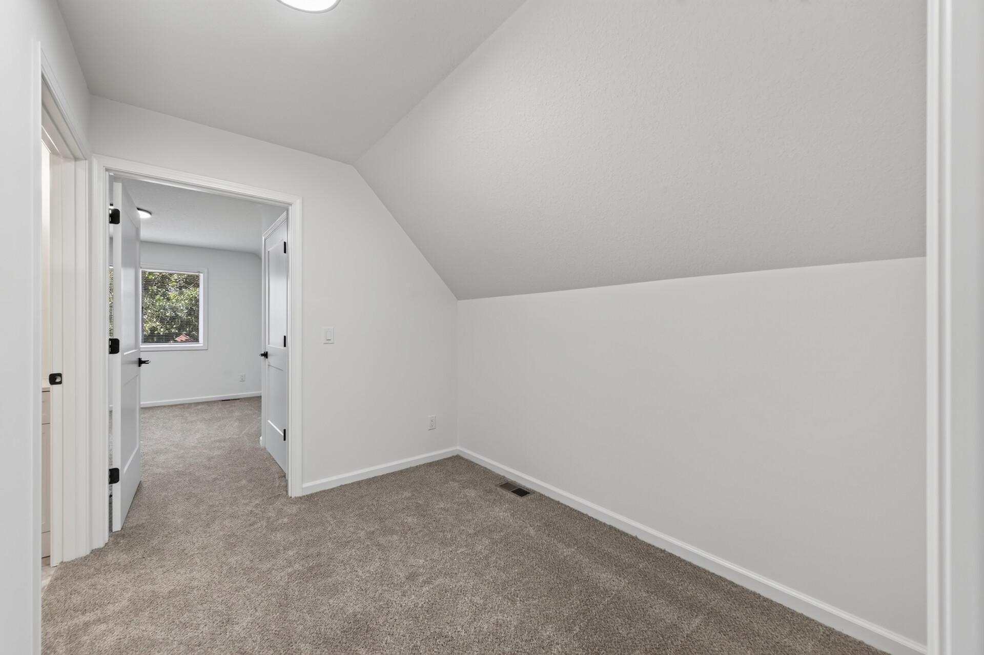 3427 Morgan Avenue N Property Photo 17
