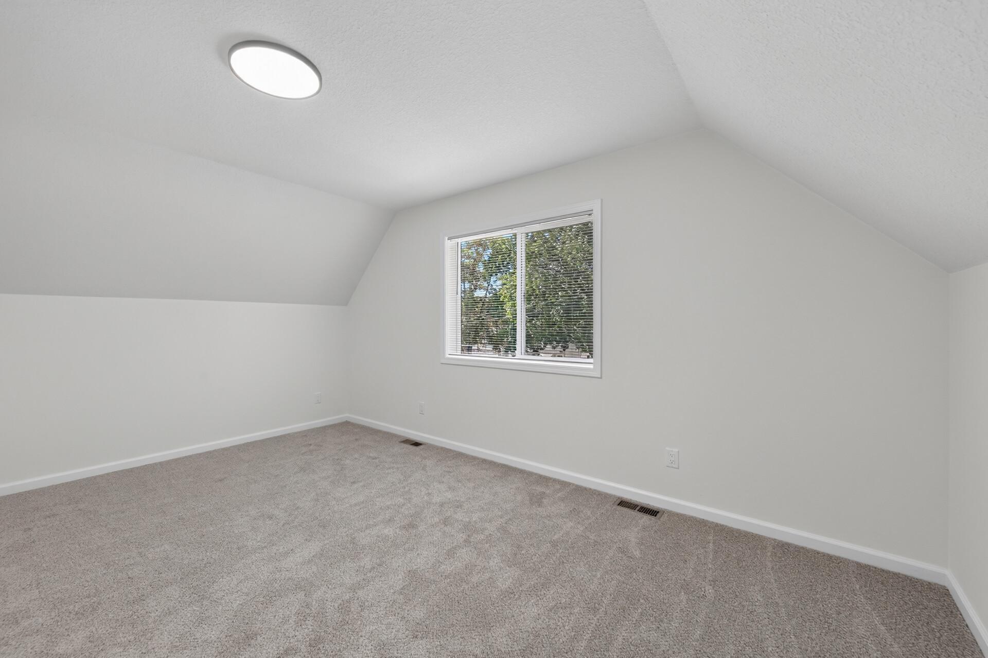 3427 Morgan Avenue N Property Photo 19