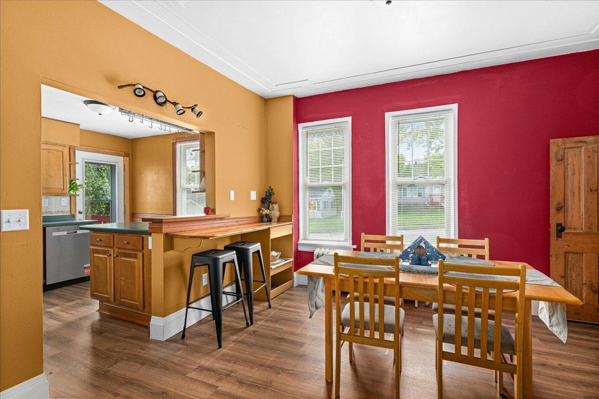 604 E 11th Street Property Photo 11