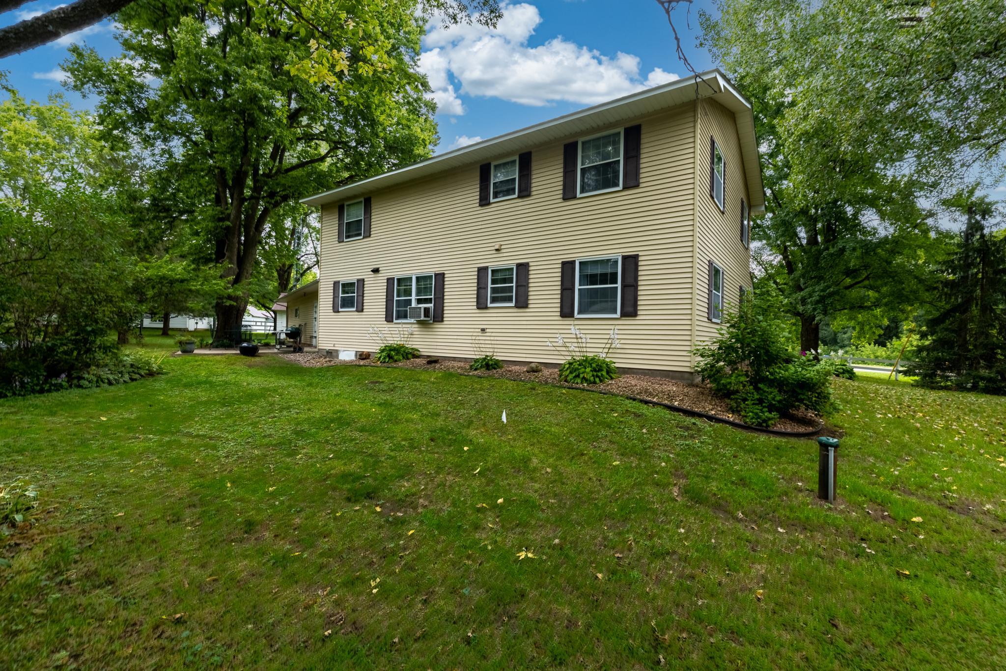 24412 Iona Avenue Property Photo 2