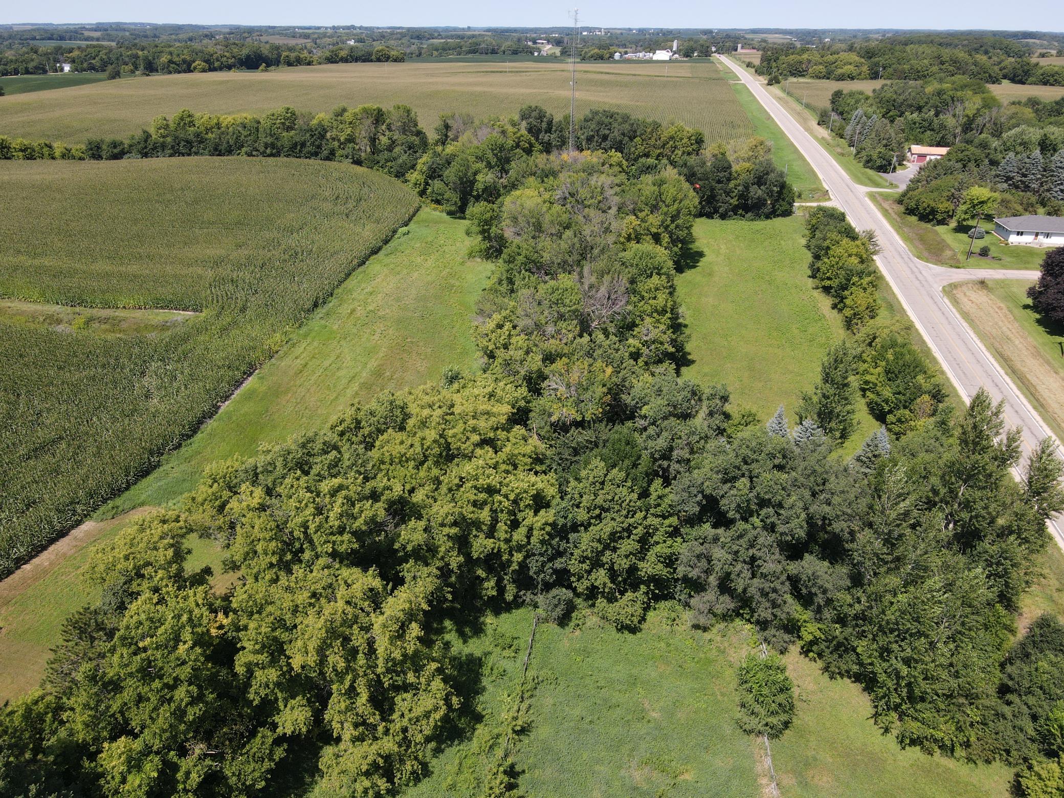24412 Iona Avenue Property Photo 4