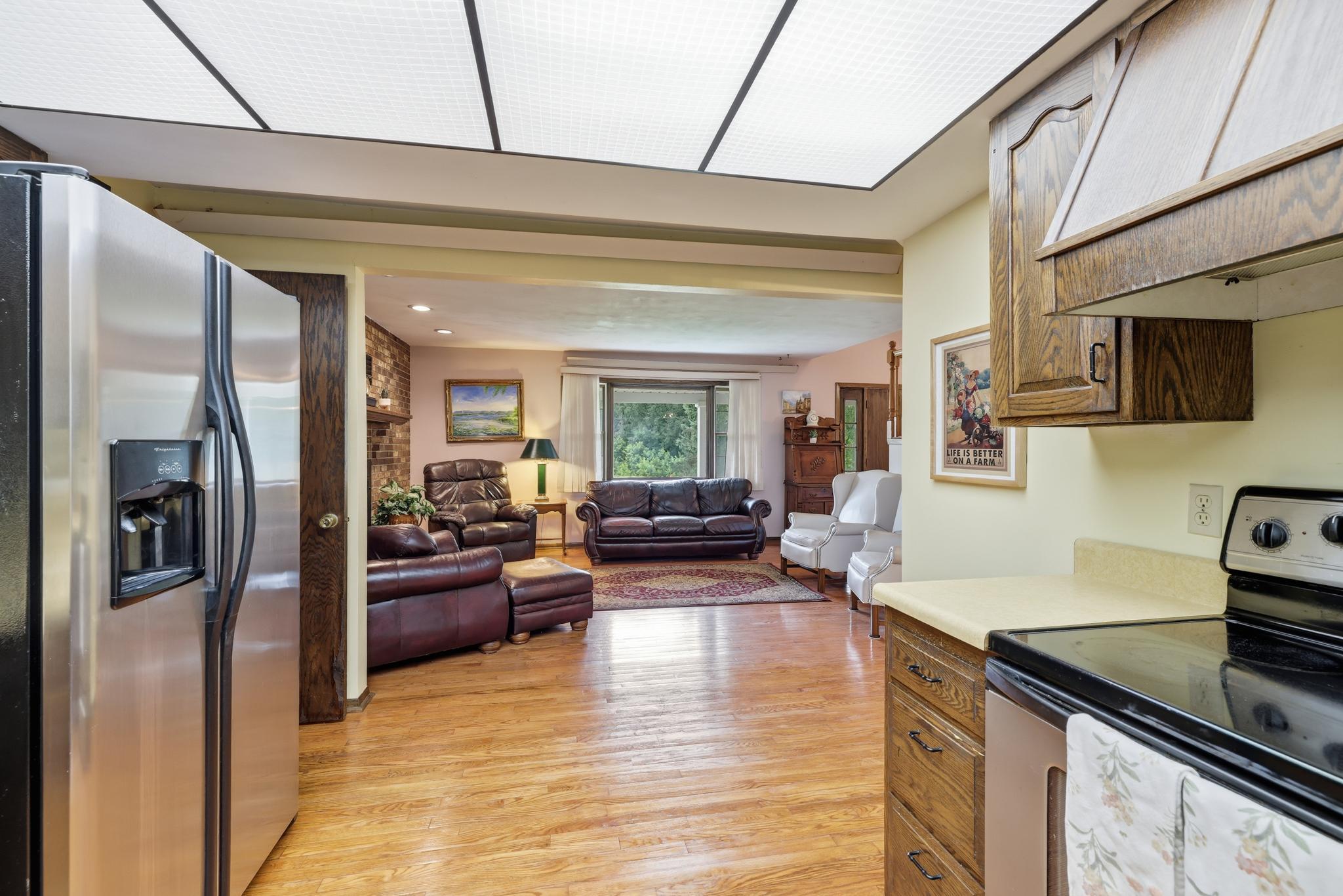 24412 Iona Avenue Property Photo 12