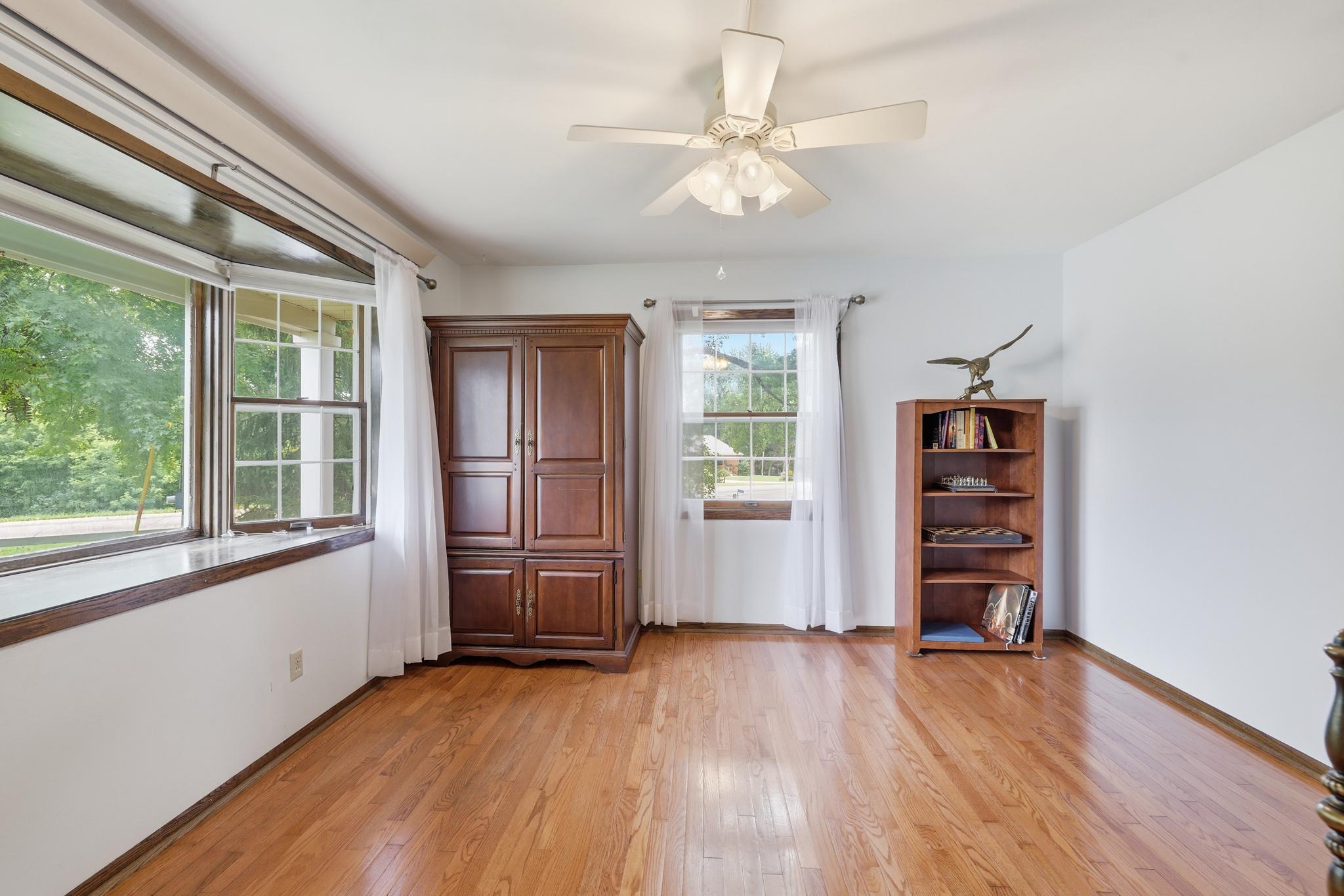 24412 Iona Avenue Property Photo 17