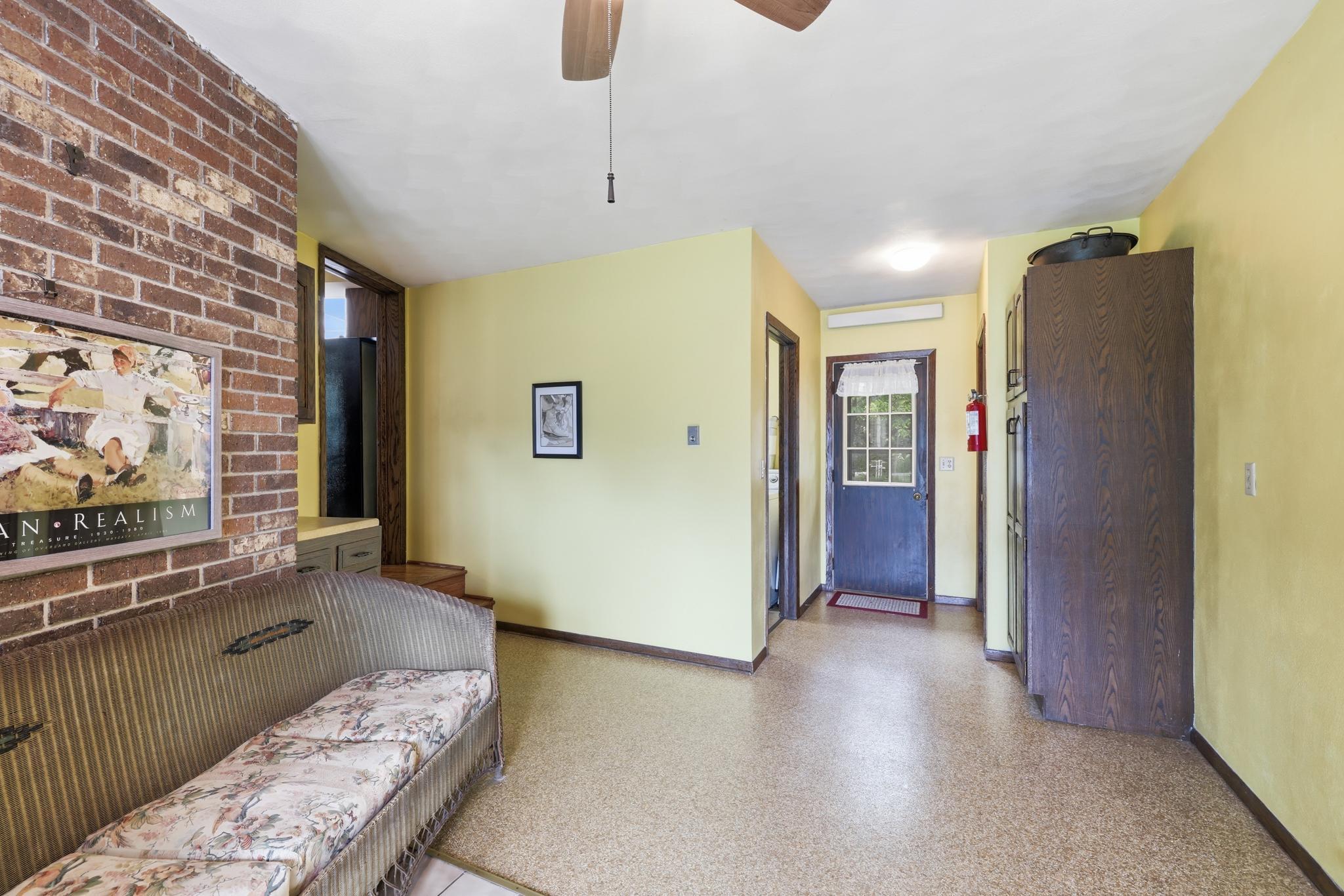 24412 Iona Avenue Property Photo 20