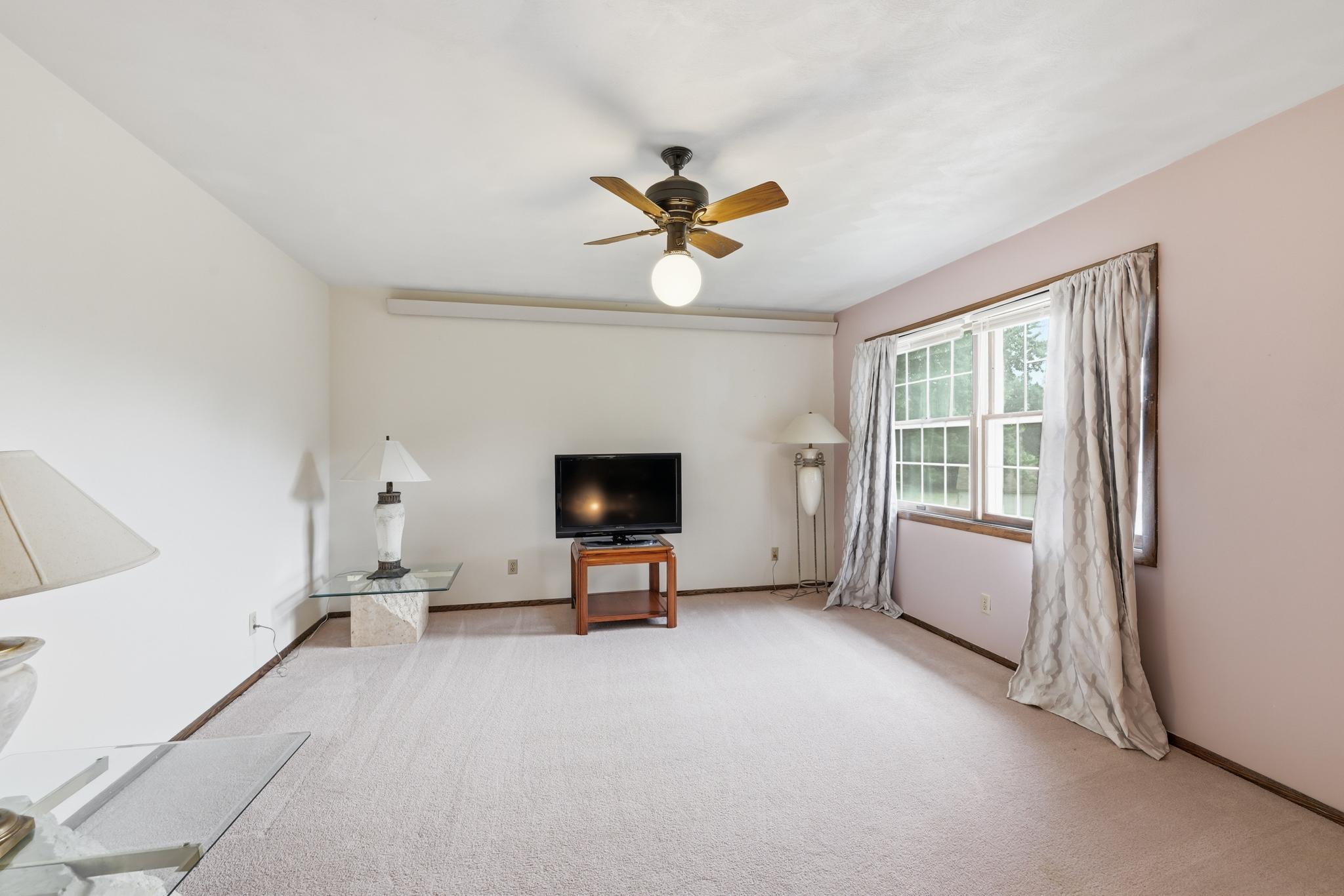 24412 Iona Avenue Property Photo 26