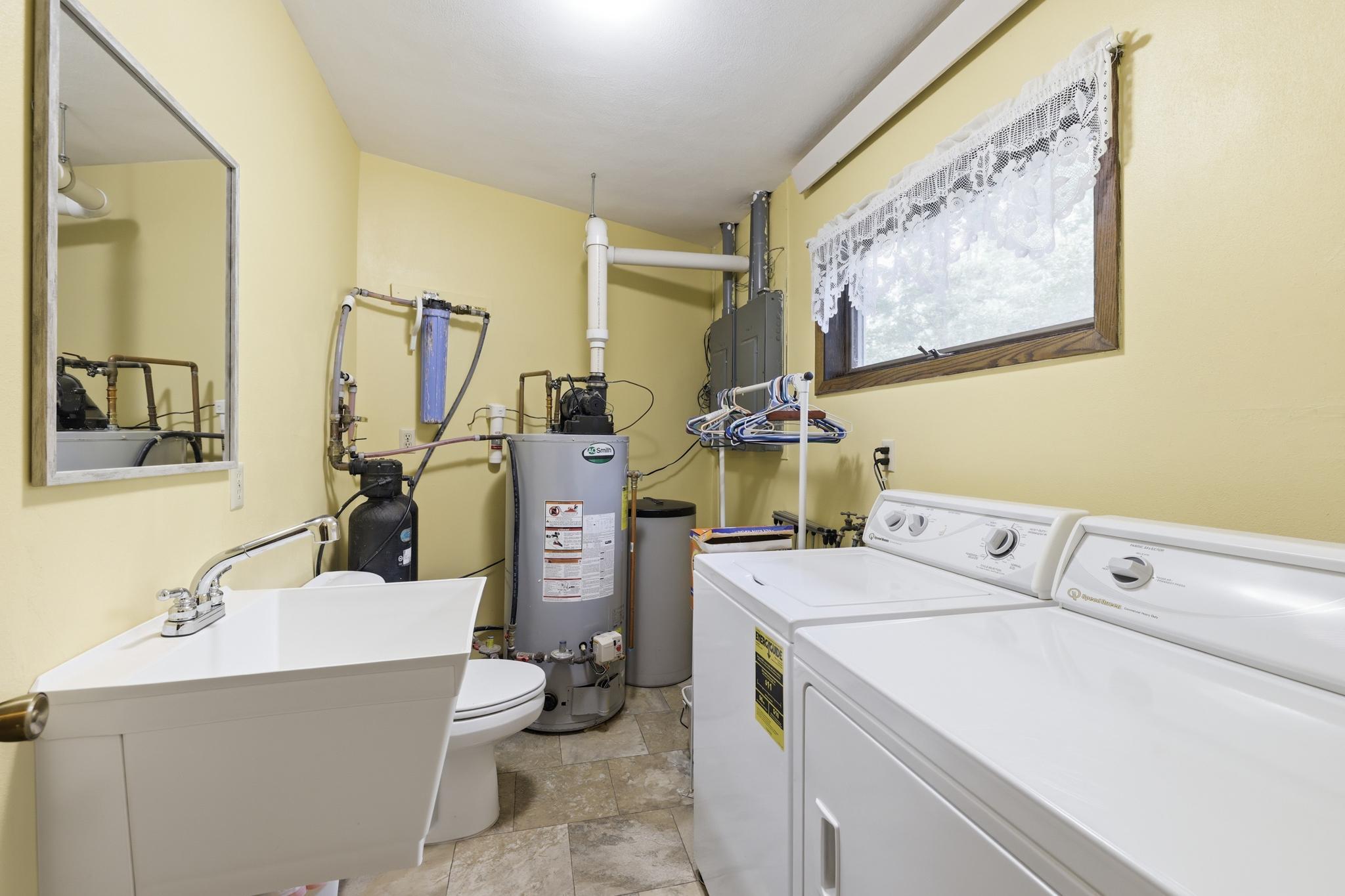 24412 Iona Avenue Property Photo 35