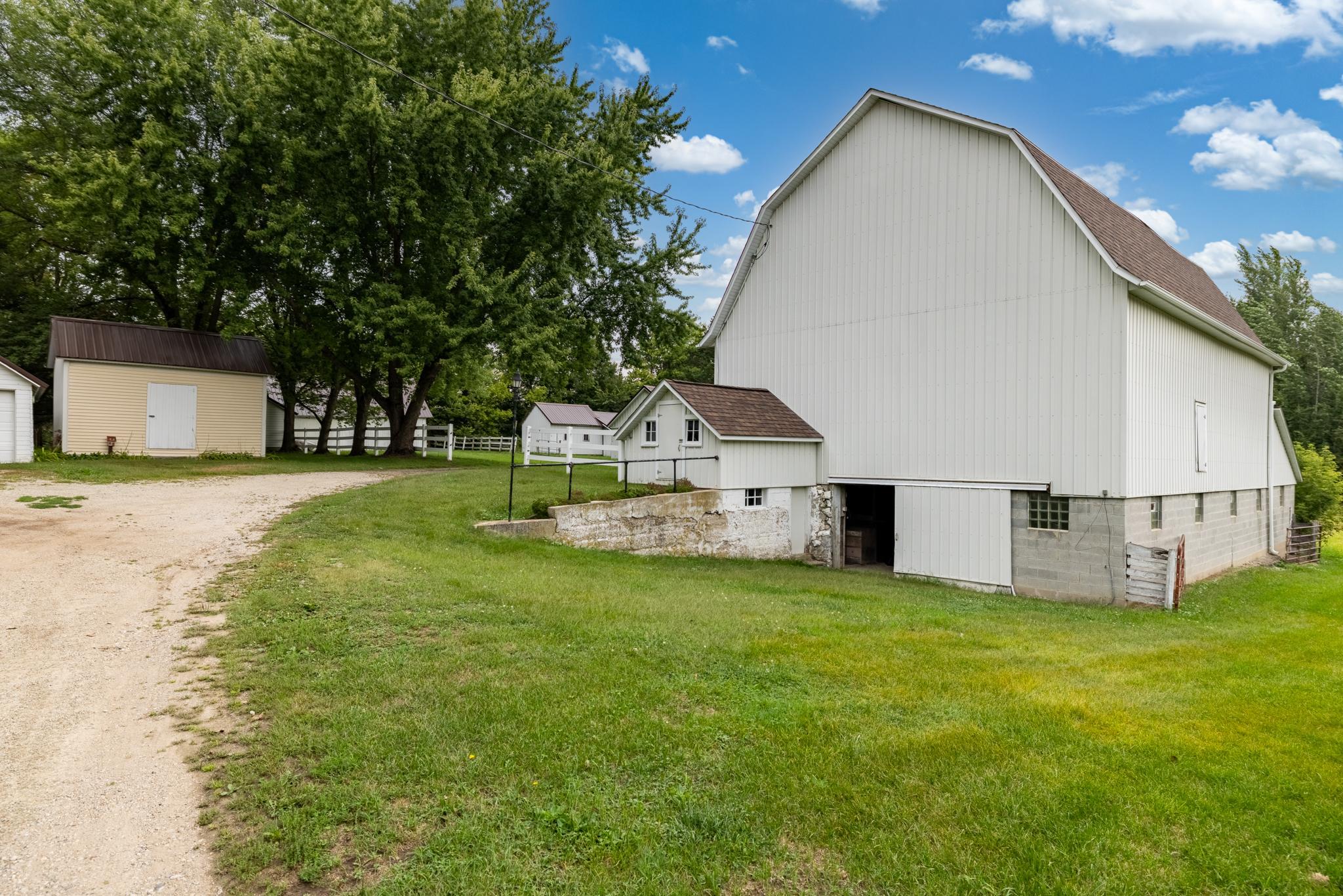 24412 Iona Avenue Property Photo 38
