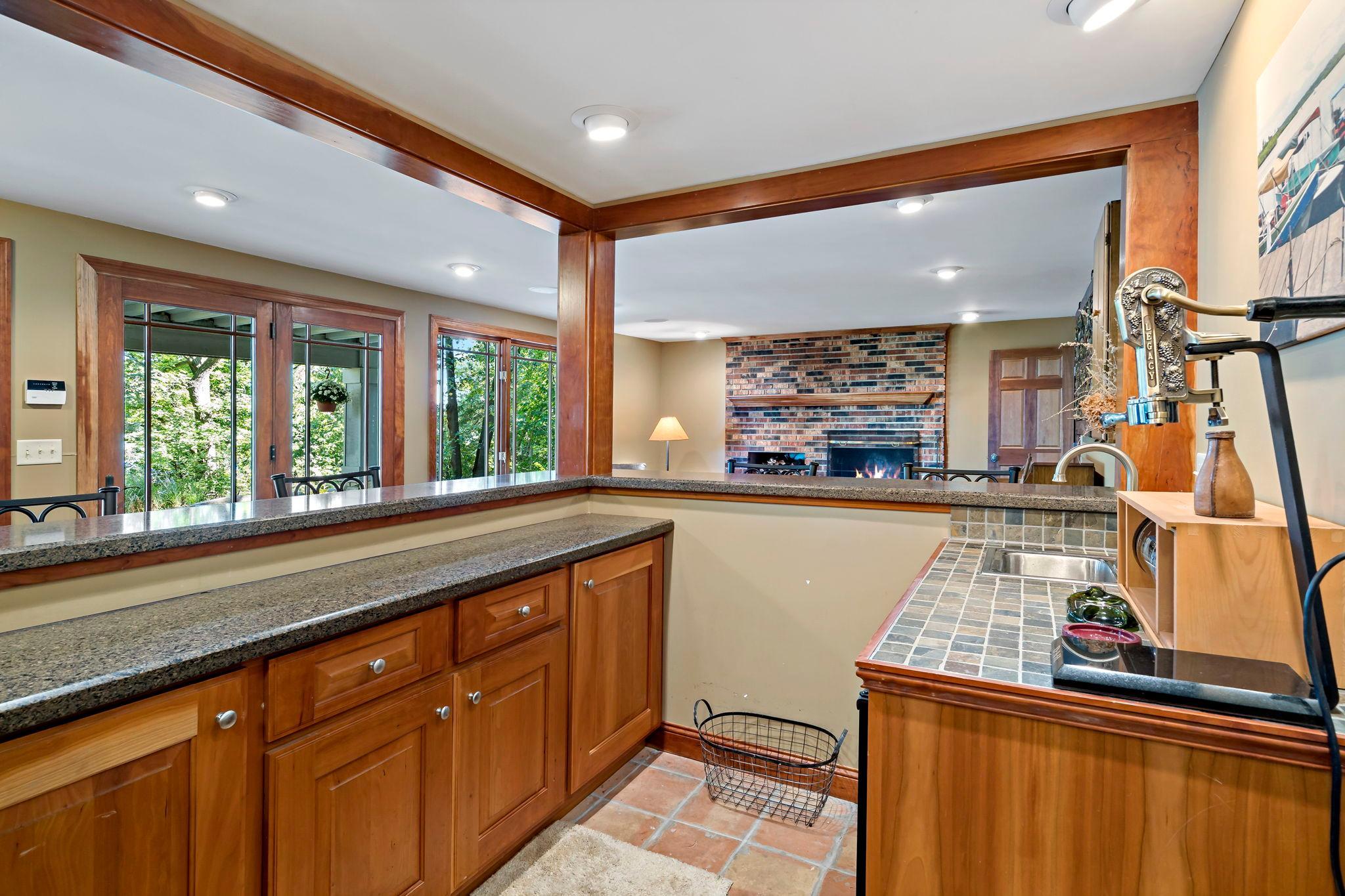 4350 River Road S Property Photo 44