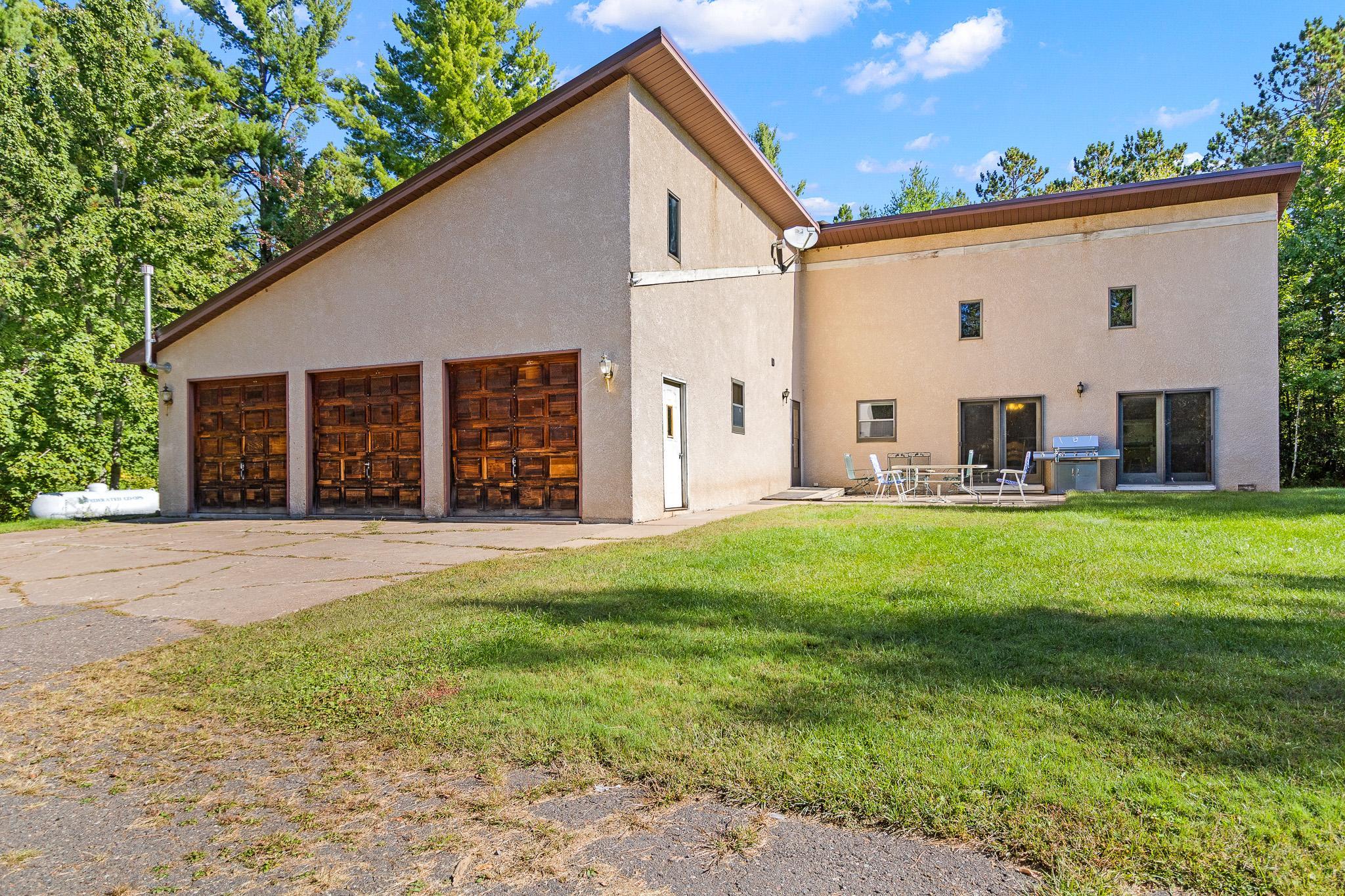 68144 Beaver Tail Road Property Photo 1
