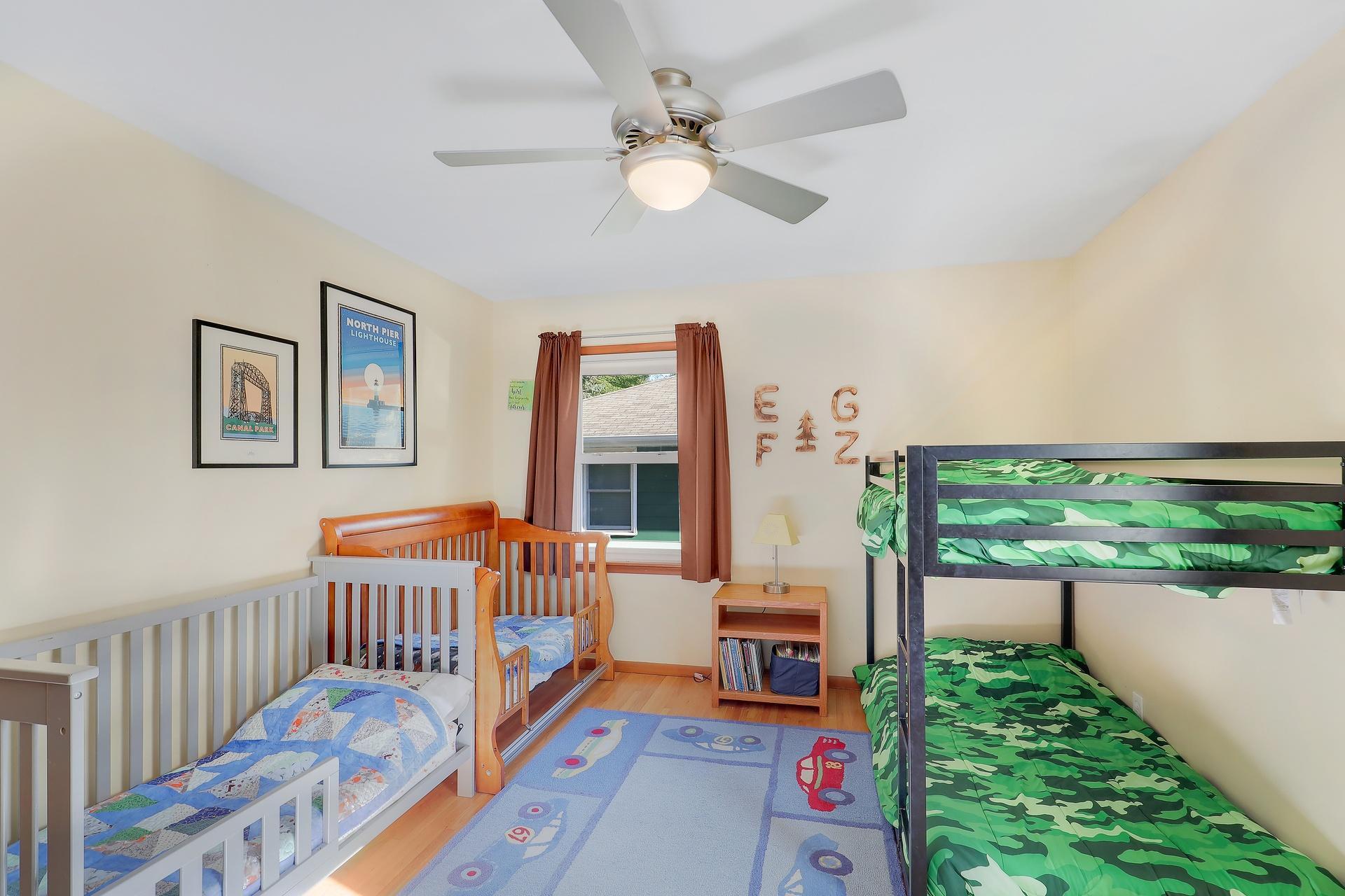 3414 Yates Avenue N Property Photo 16