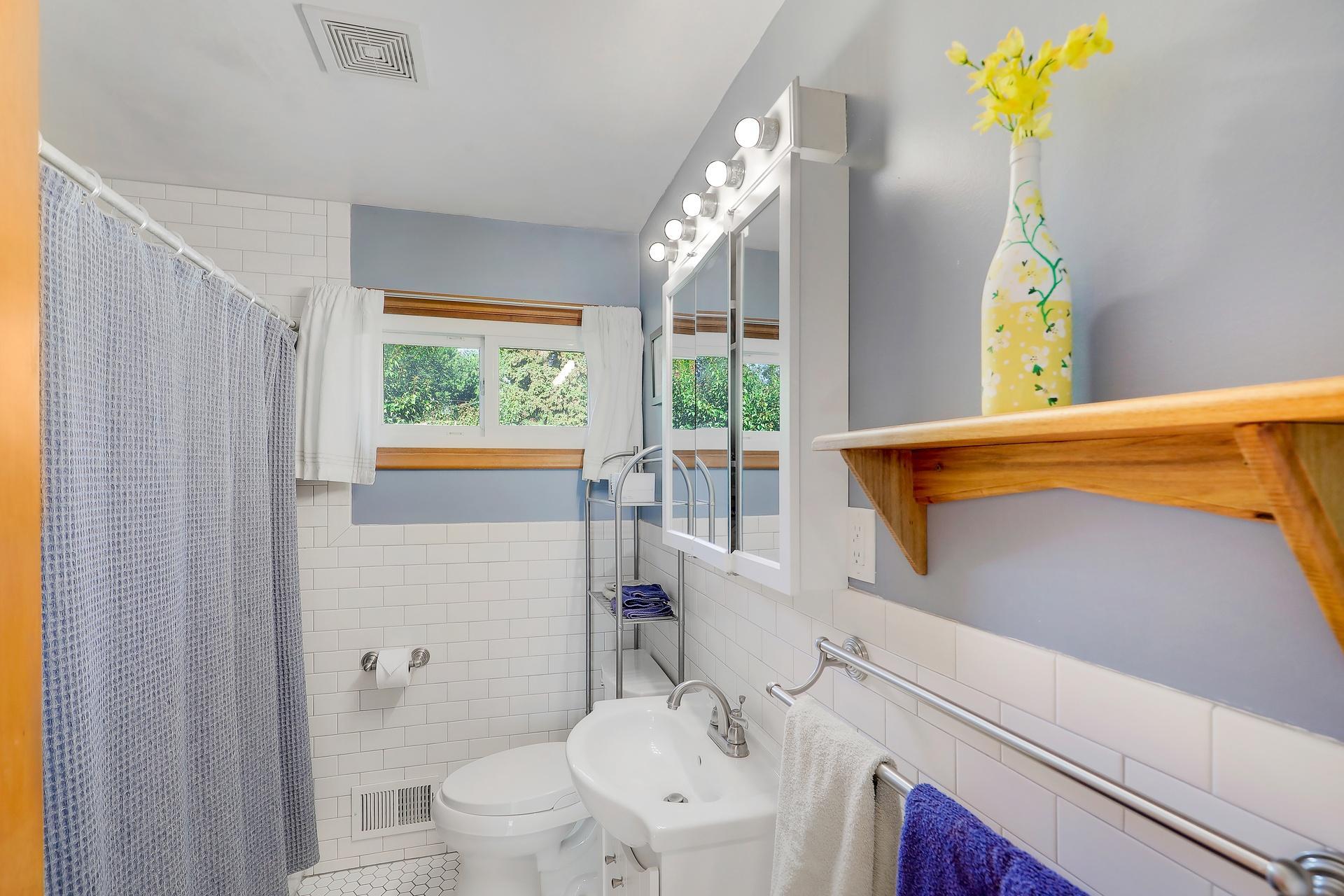 3414 Yates Avenue N Property Photo 25