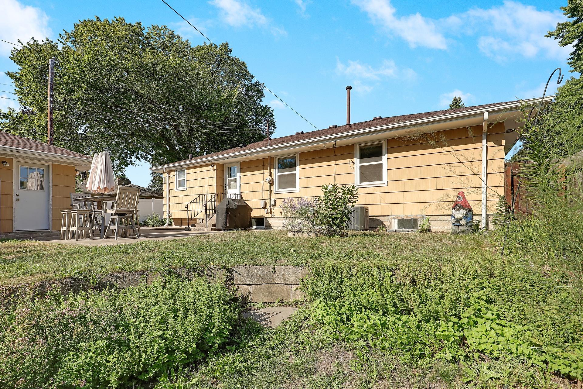 3414 Yates Avenue N Property Photo 39