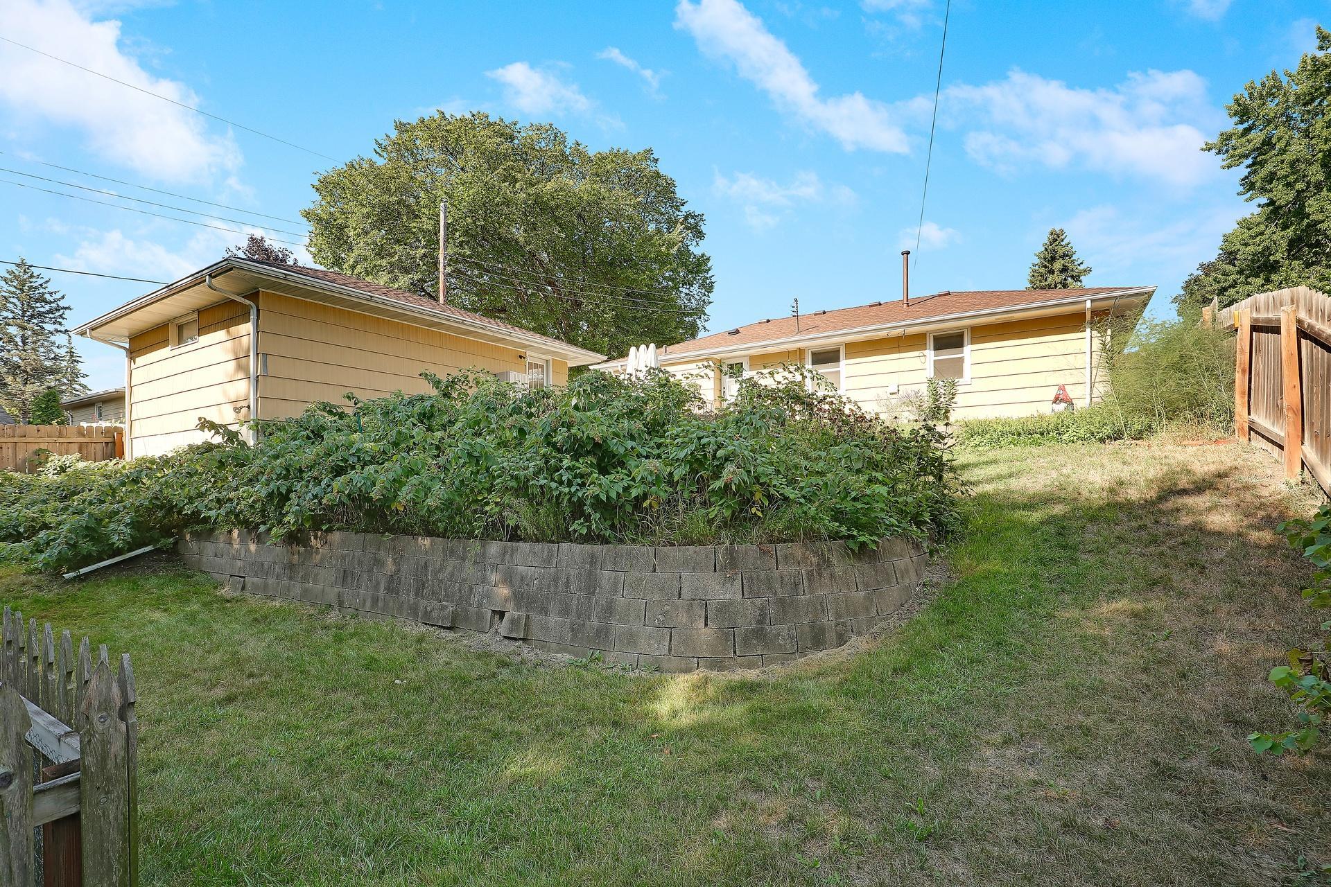 3414 Yates Avenue N Property Photo 42