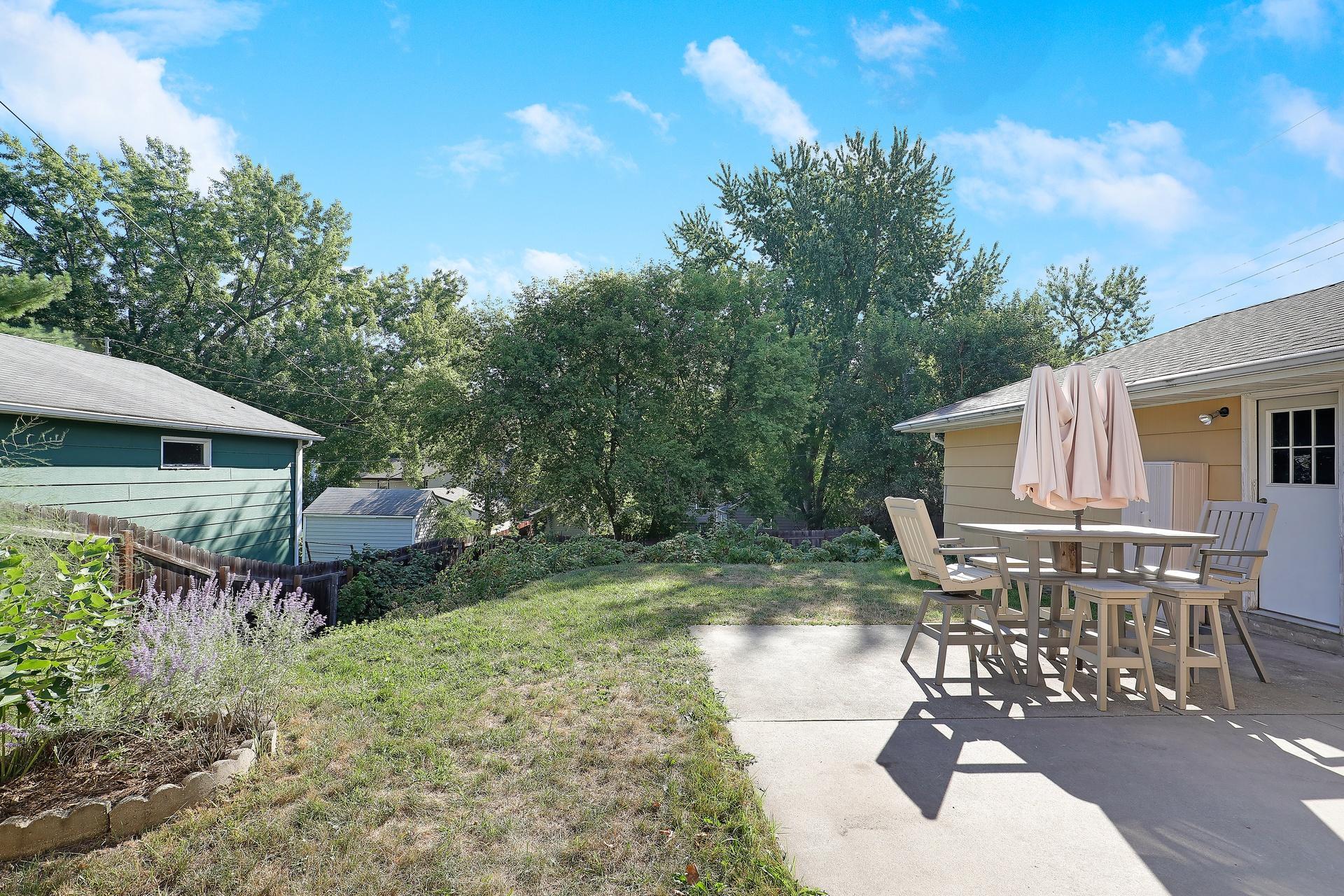 3414 Yates Avenue N Property Photo 45