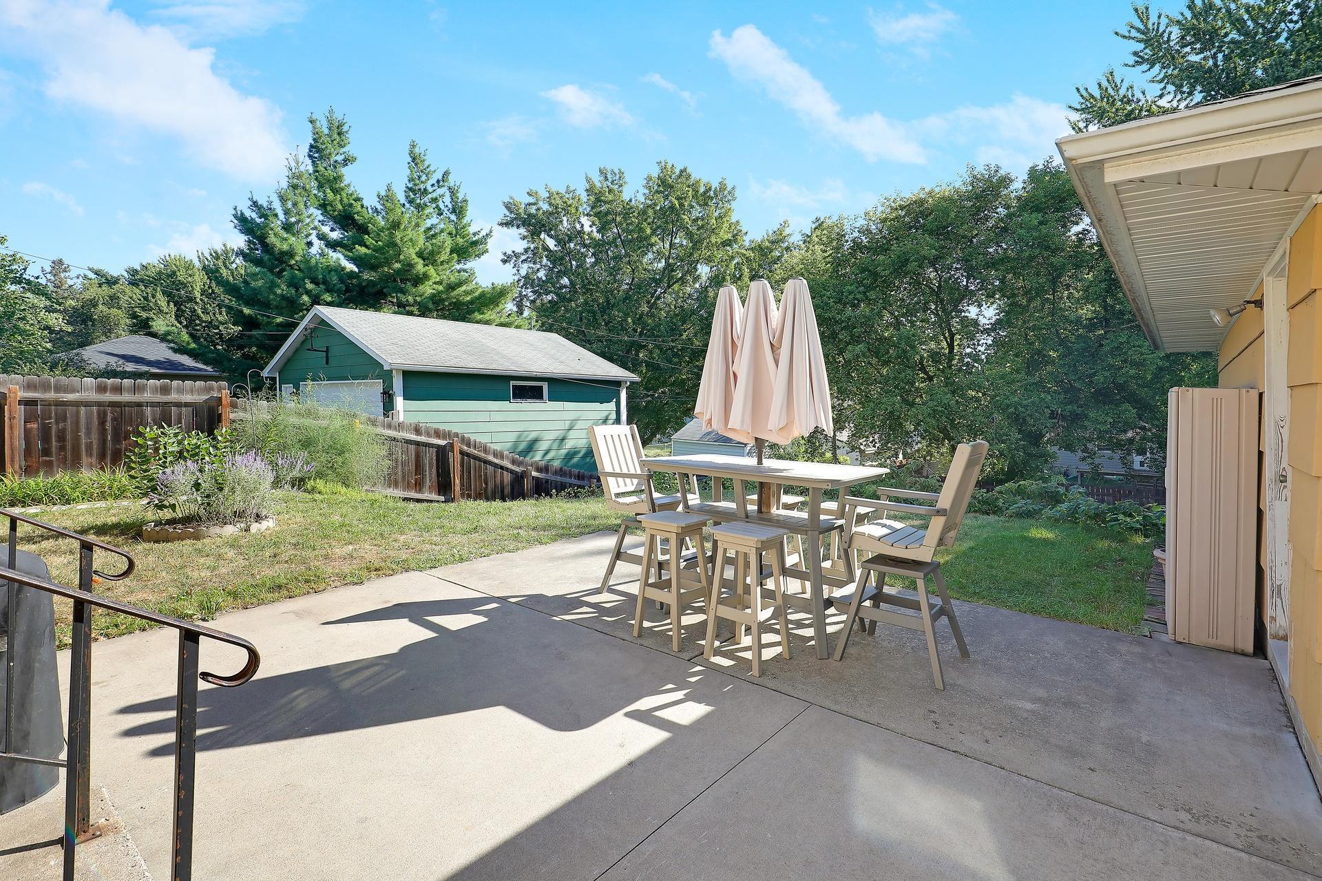 3414 Yates Avenue N Property Photo 46
