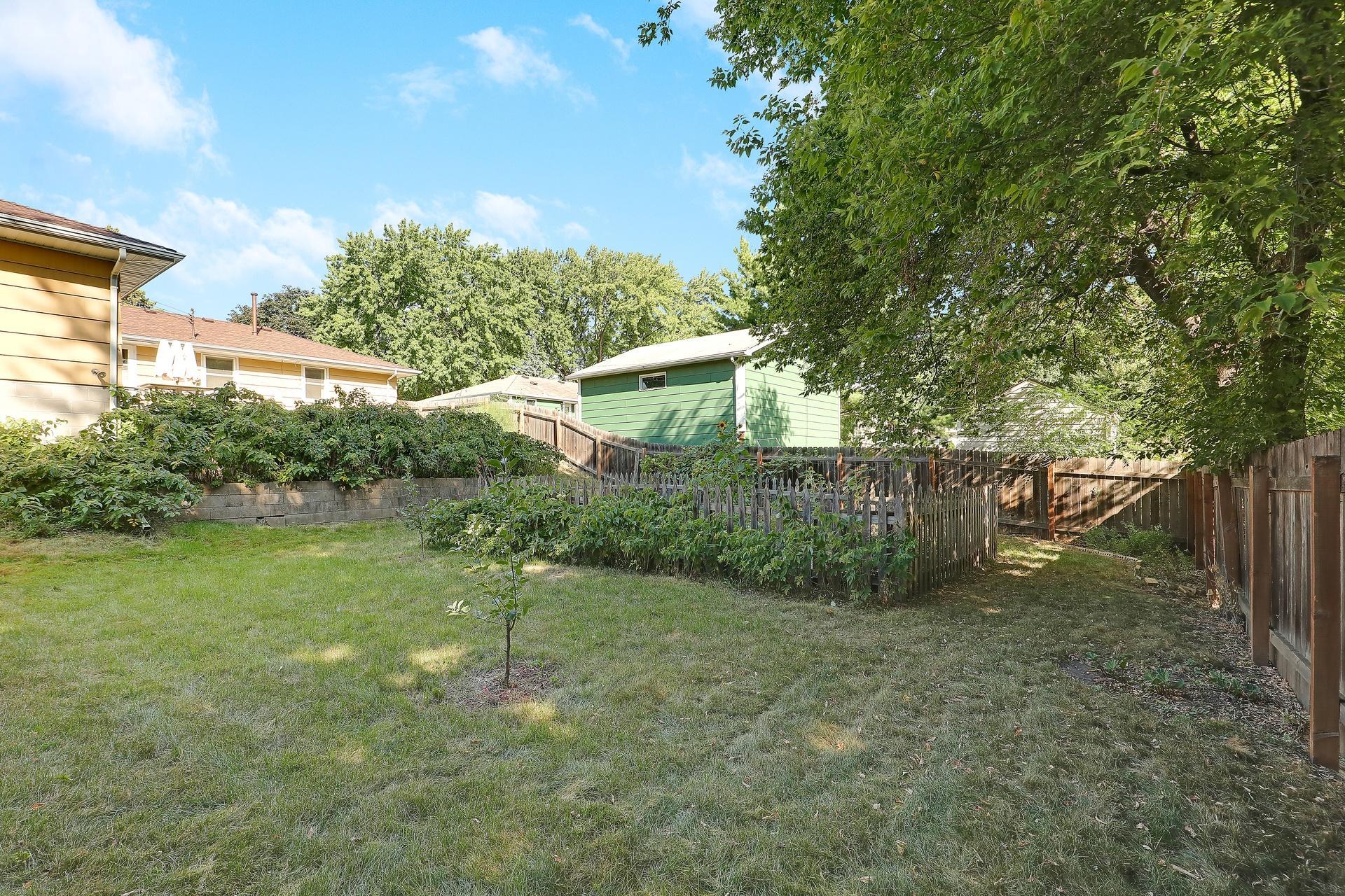 3414 Yates Avenue N Property Photo 49