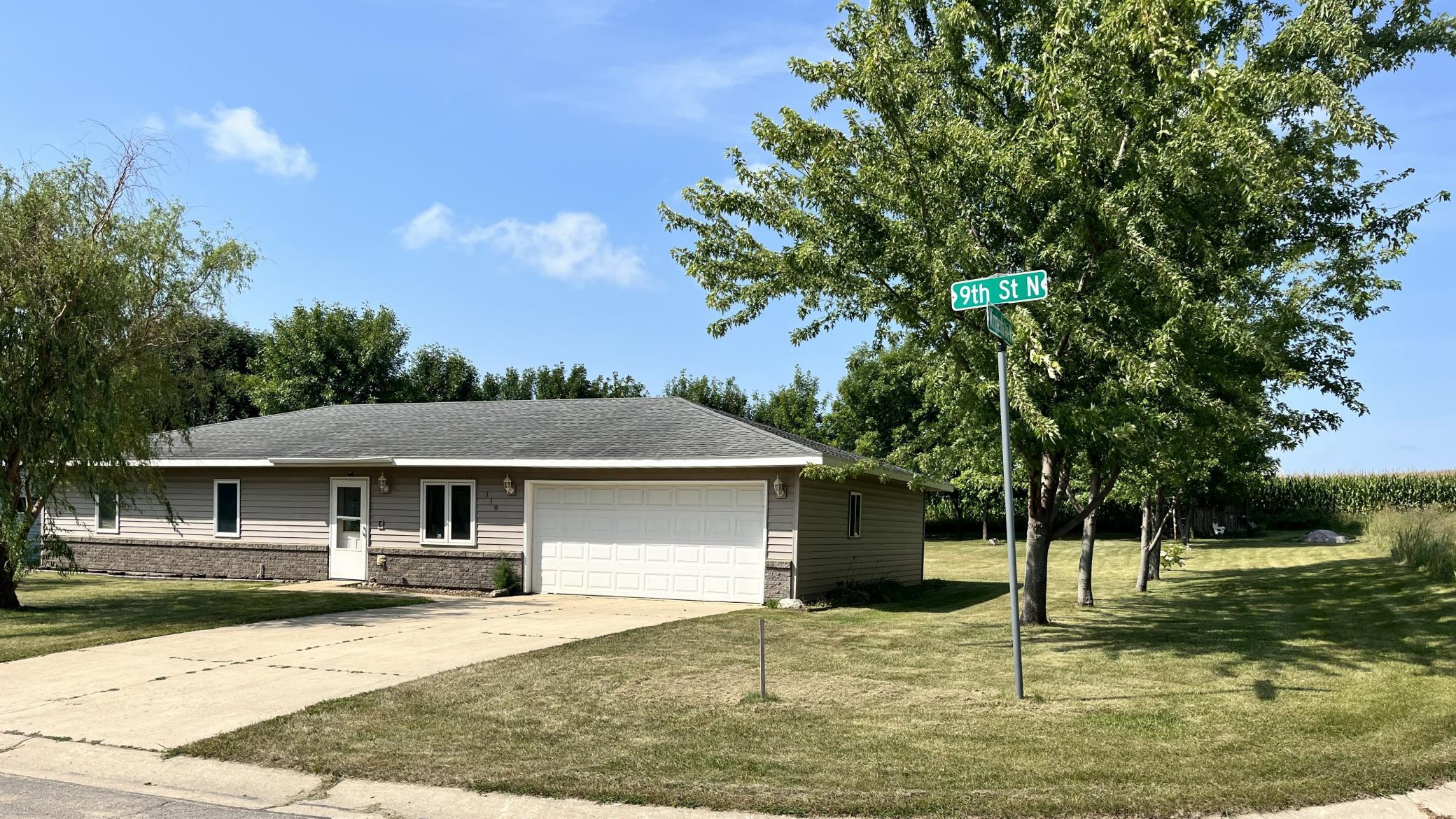 110 9th Street N Property Photo 3