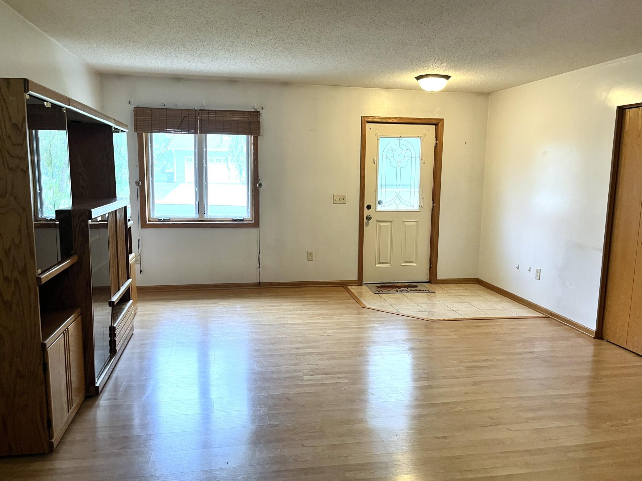 110 9th Street N Property Photo 4