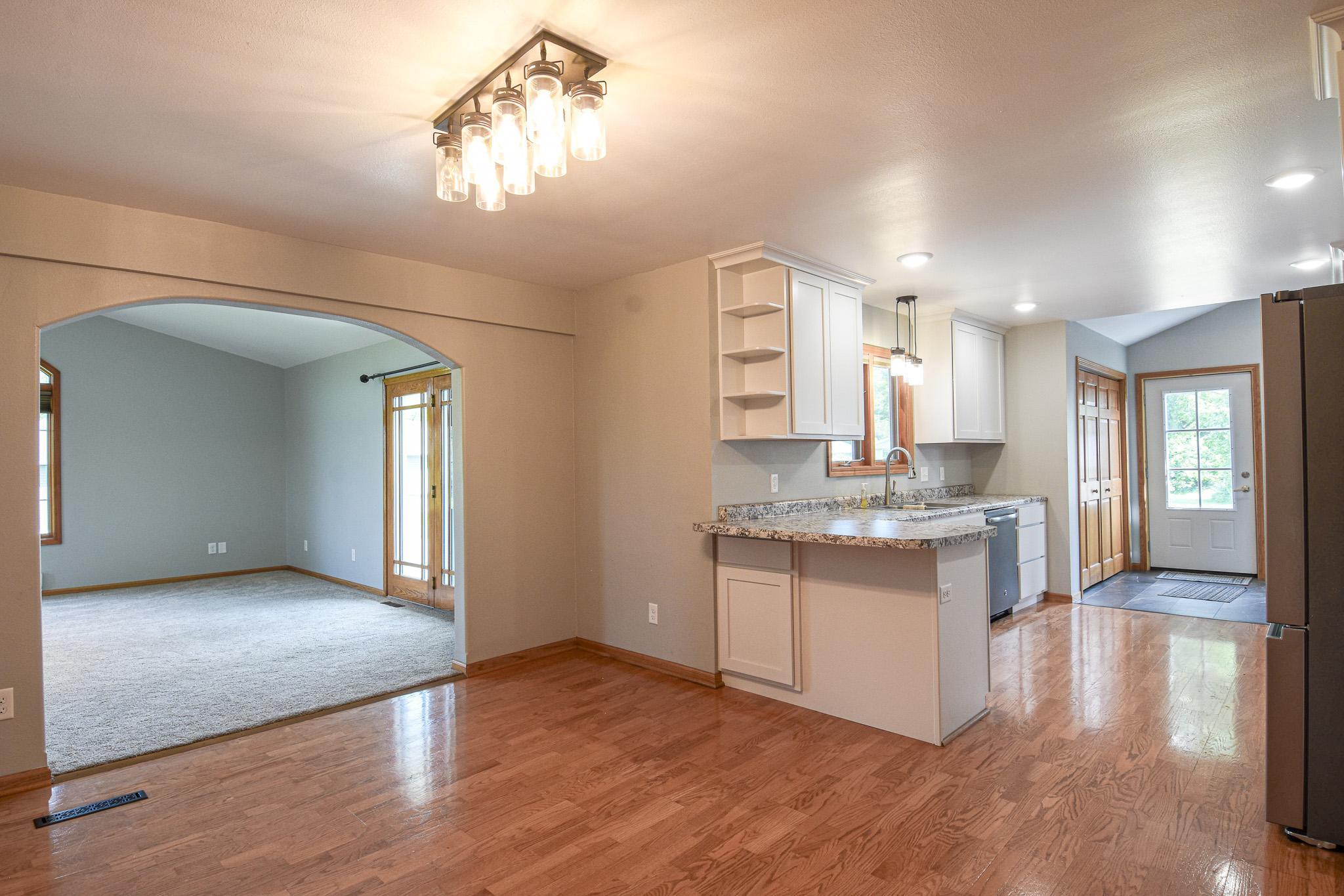 101 Kittson St Property Photo 14